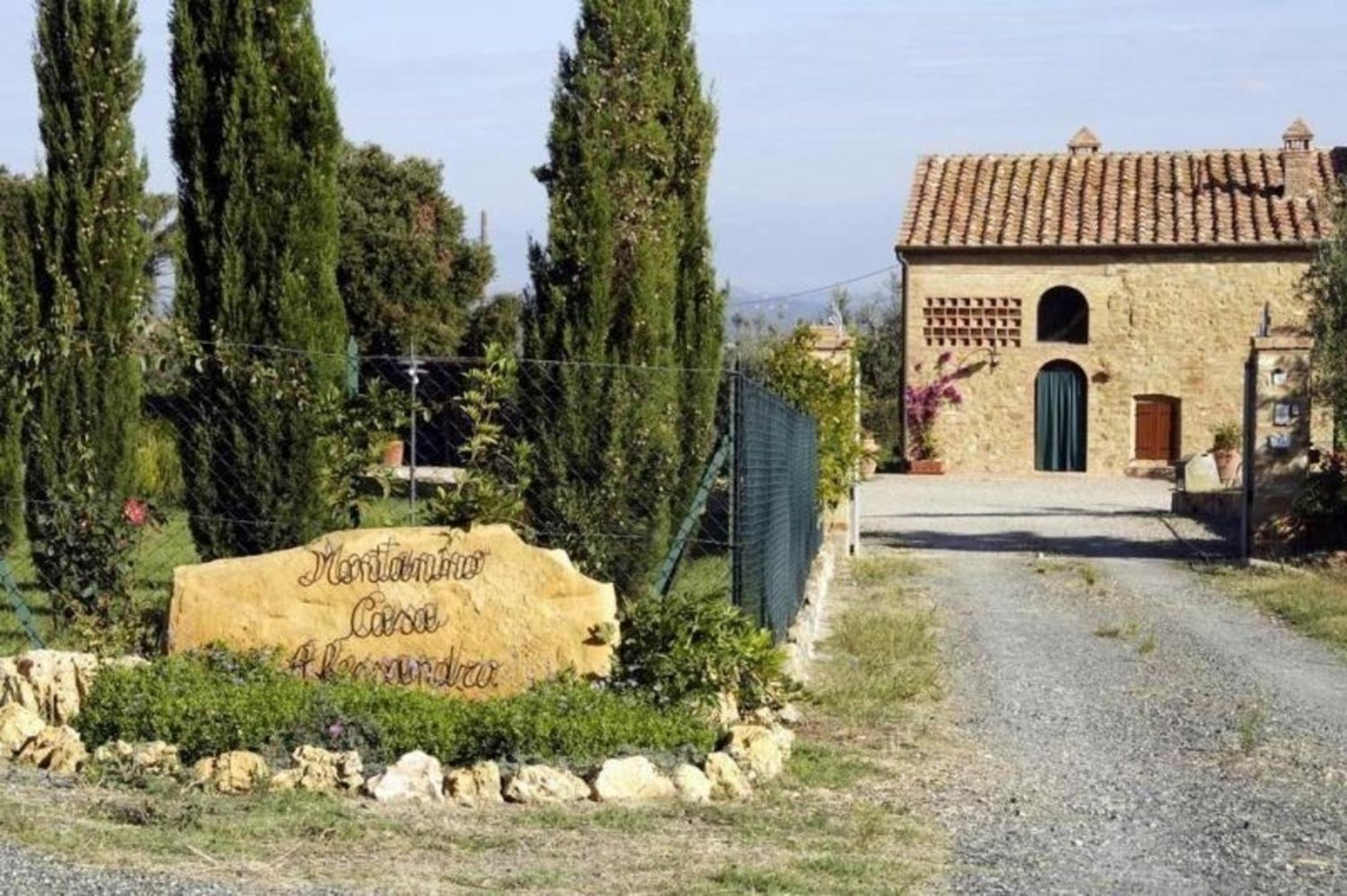 Schönes Ferienhaus in Gambassi Terme mit Privatem Pool