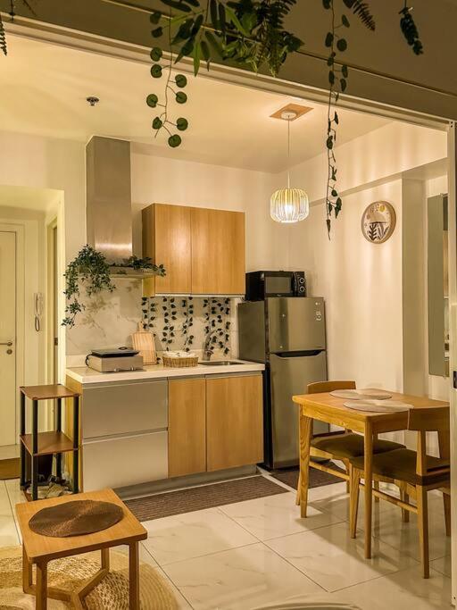 Tropical Paradise Staycation Unit in Azure view 5