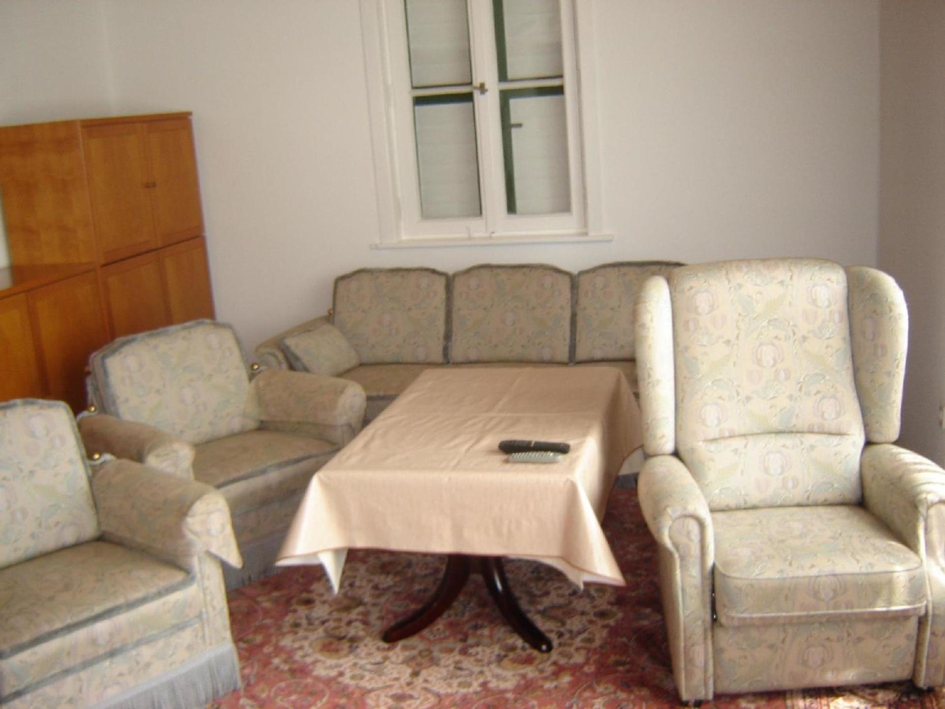 Freistehendes Ferienhaus In Ruhiger Lage
