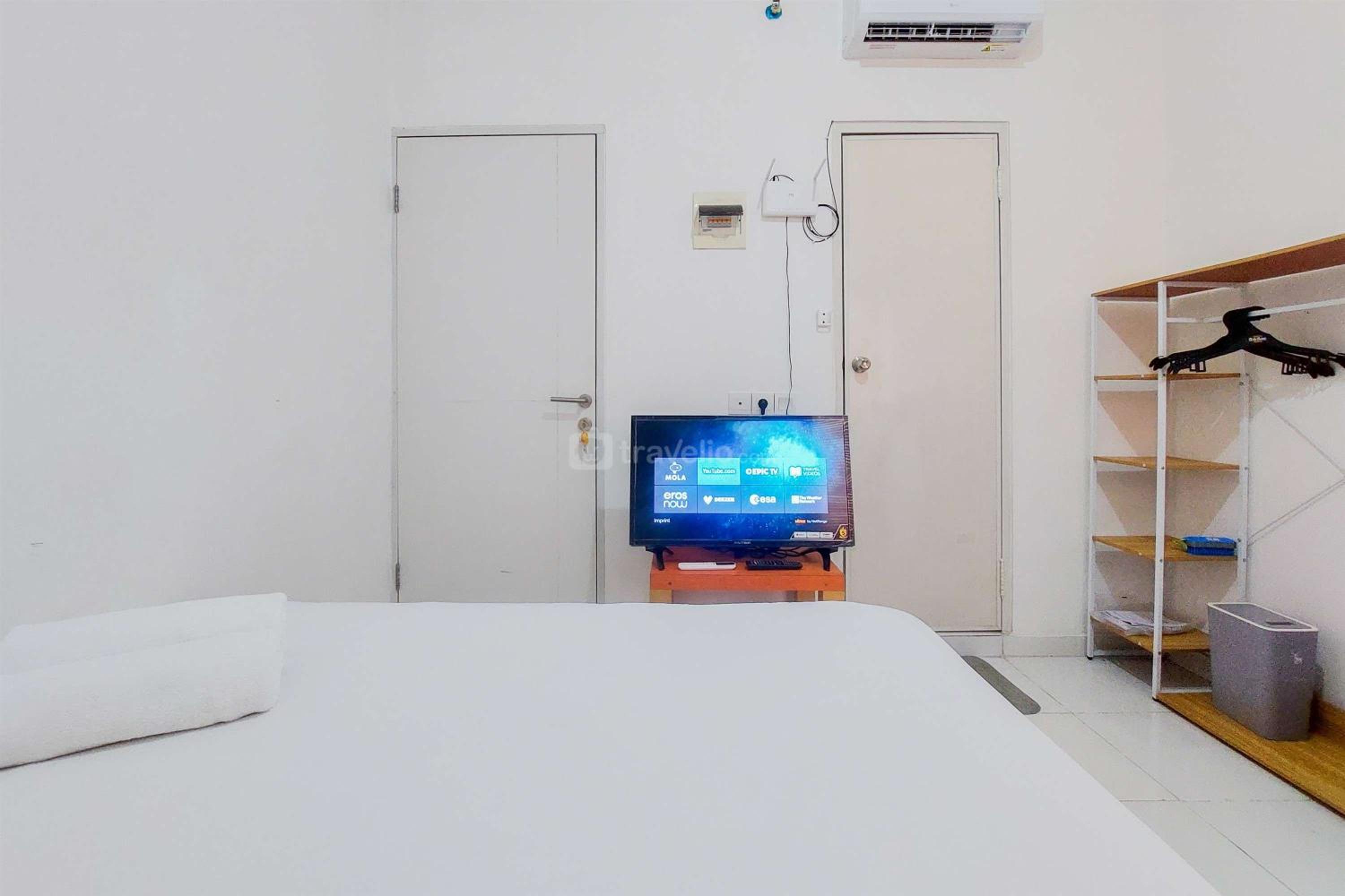Enjoy Living Studio (No Kitchen) Apartment at Aeropolis Residence By Travelio