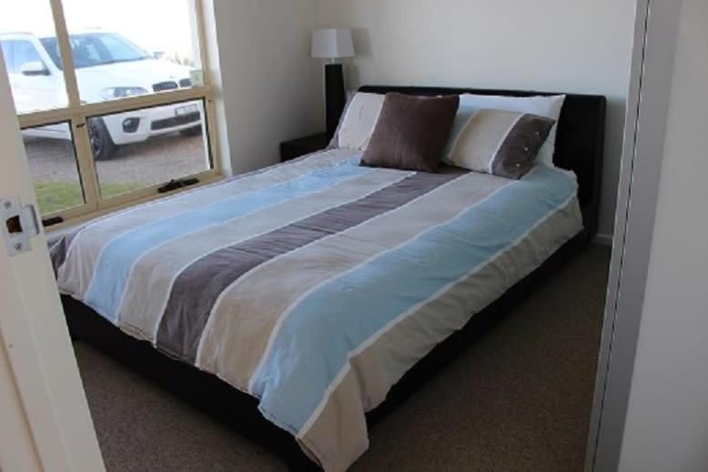 Seascape at Boomer 2 Ocean Rd Port Elliot - No Linen Included