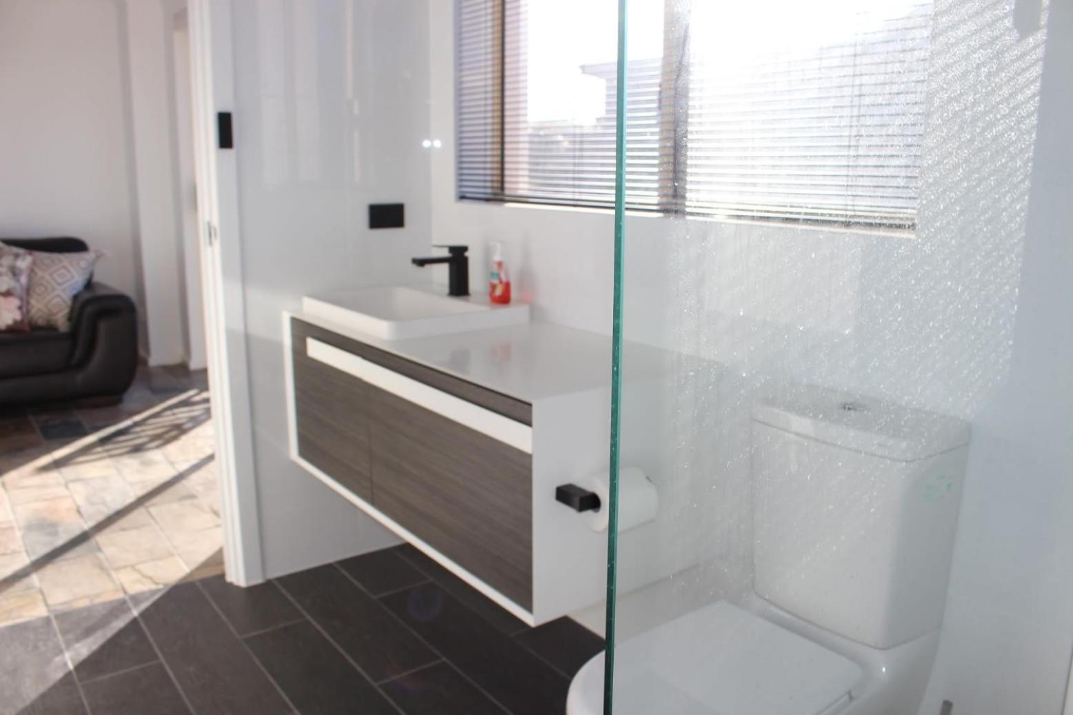 Seascape at Boomer 2 Ocean Rd Port Elliot - No Linen Included
