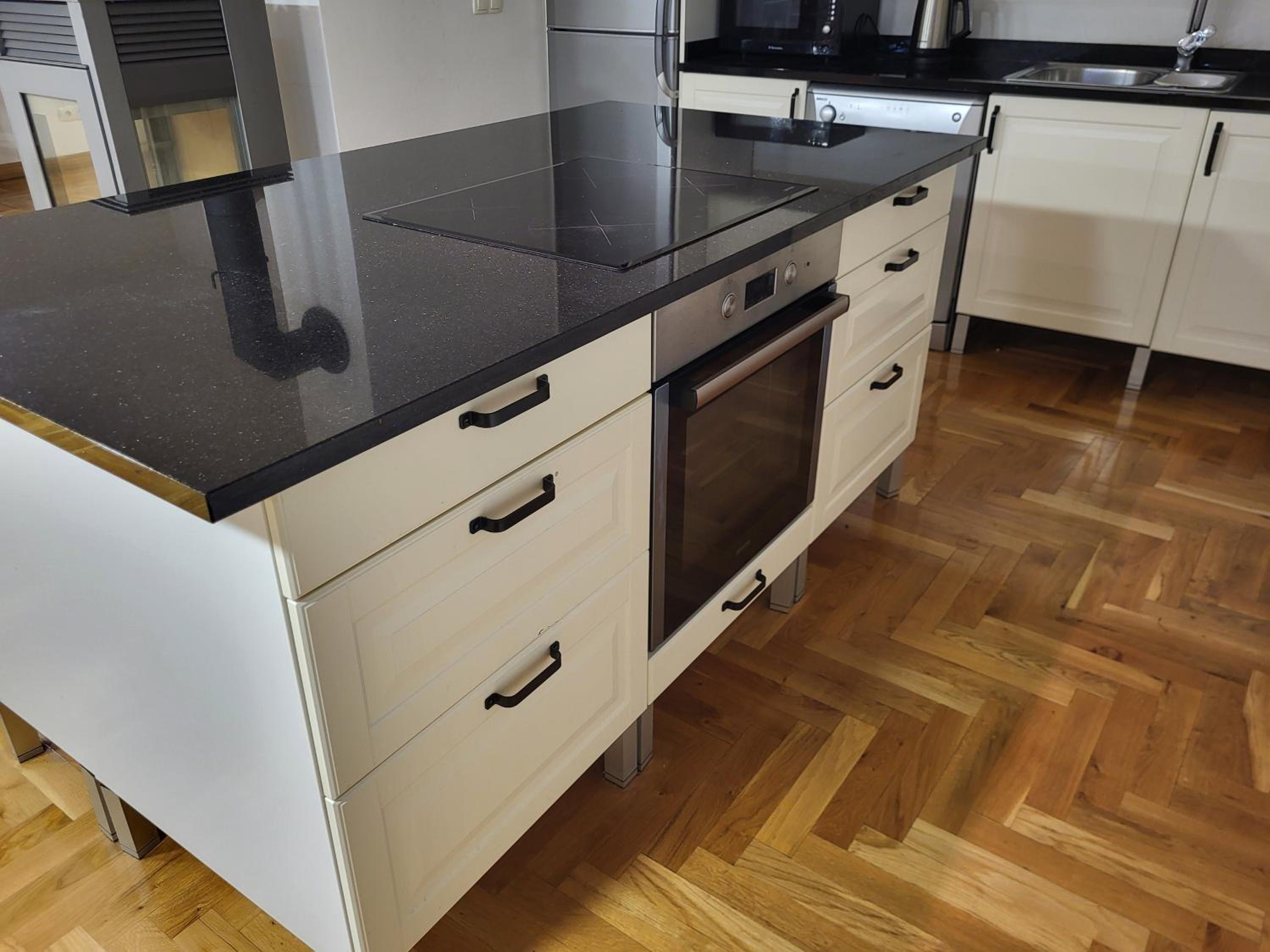 Residence Apartments Hari Sarajevo, Spacy Apartments, Free parking, Aircondition, Airport 1,5 km