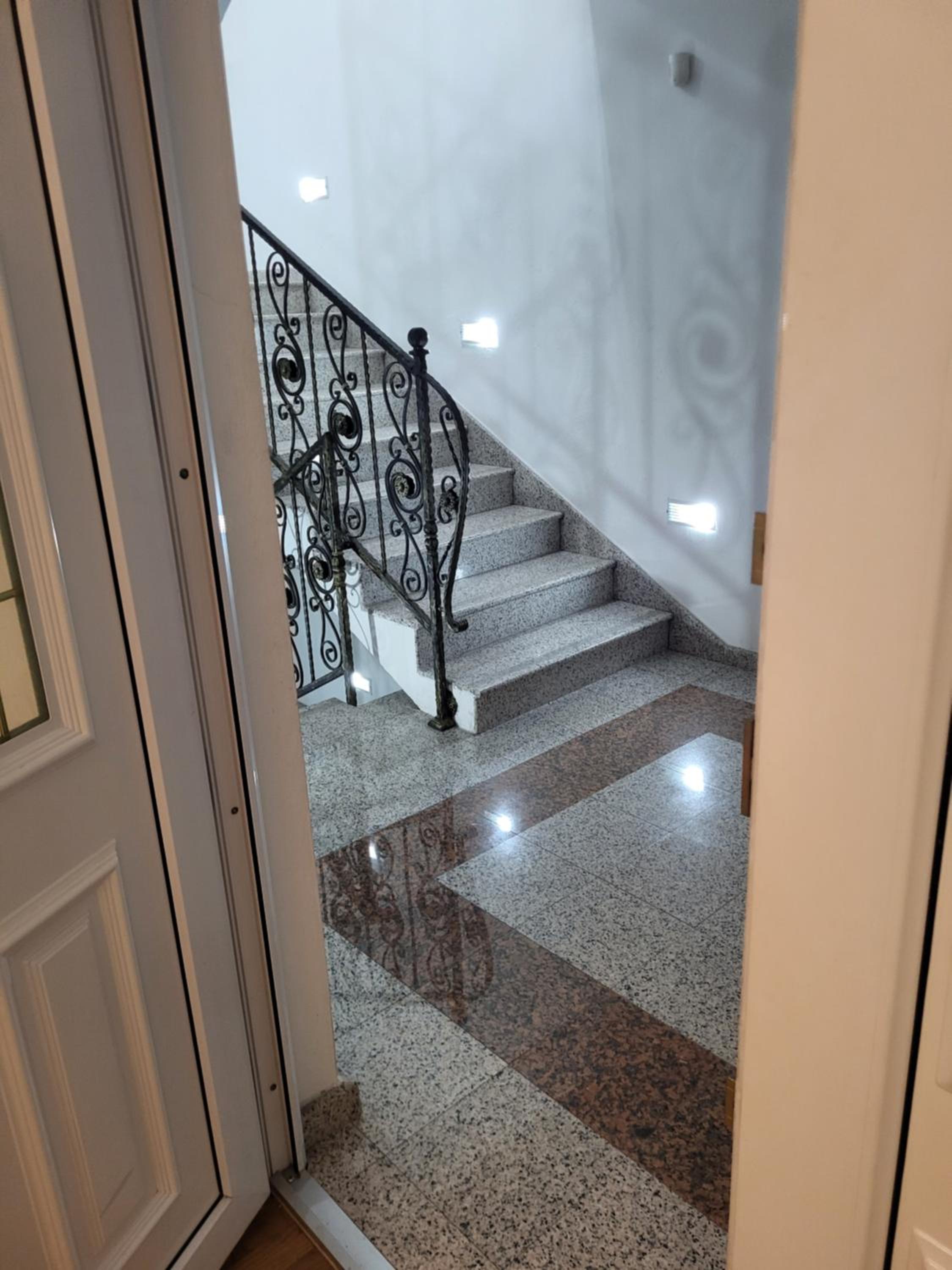 Residence Apartments Hari Sarajevo, Spacy Apartments, Free parking, Aircondition, Airport 1,5 km