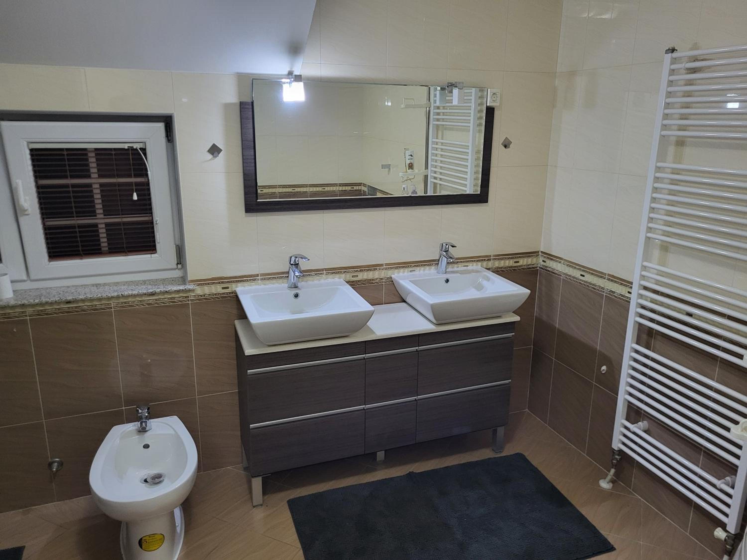 Residence Apartments Hari Sarajevo, Spacy Apartments, Free parking, Aircondition, Airport 1,5 km