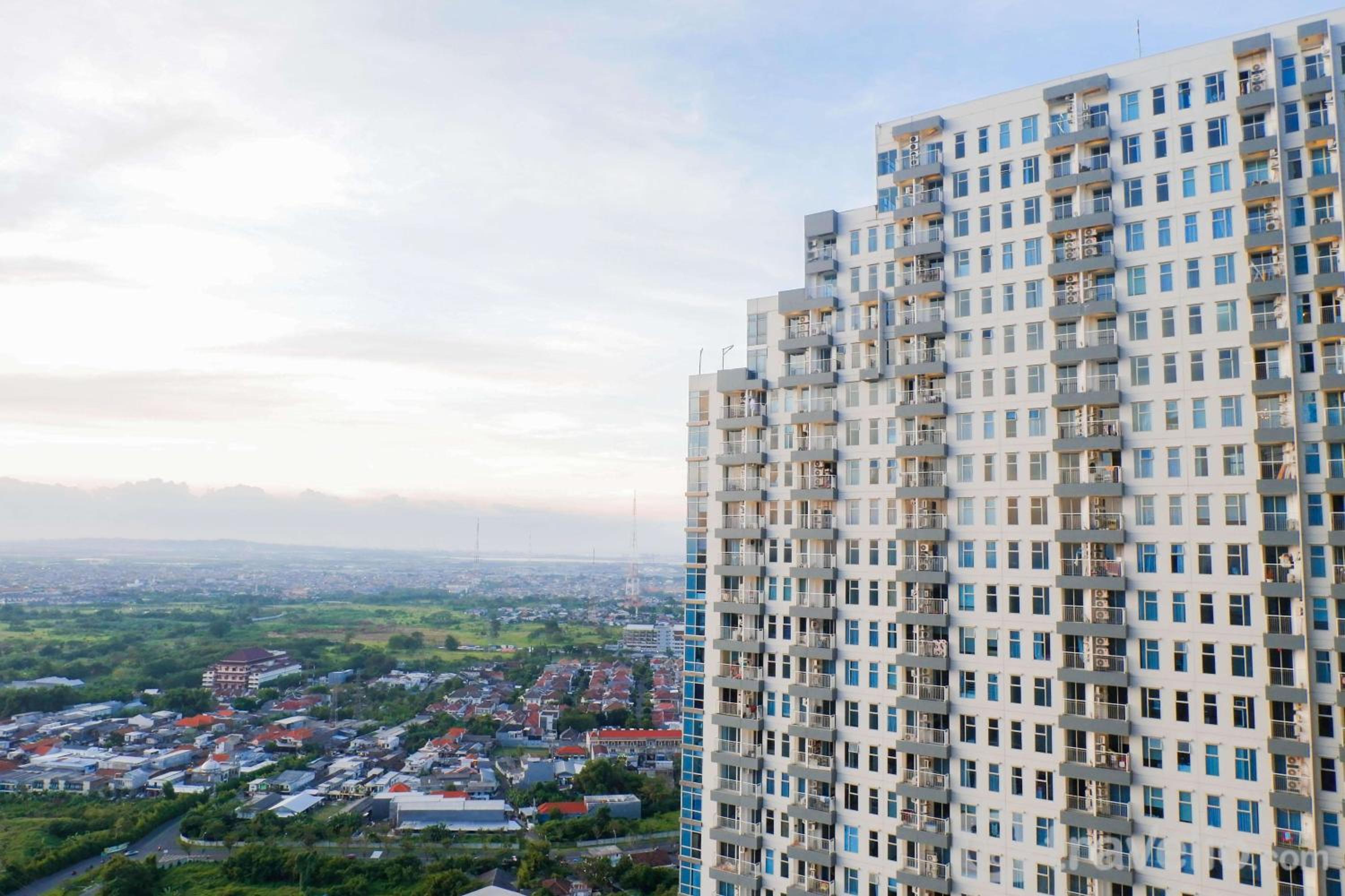 Cozy Living 2BR at Anderson Supermall Mansion Apartment By Travelio