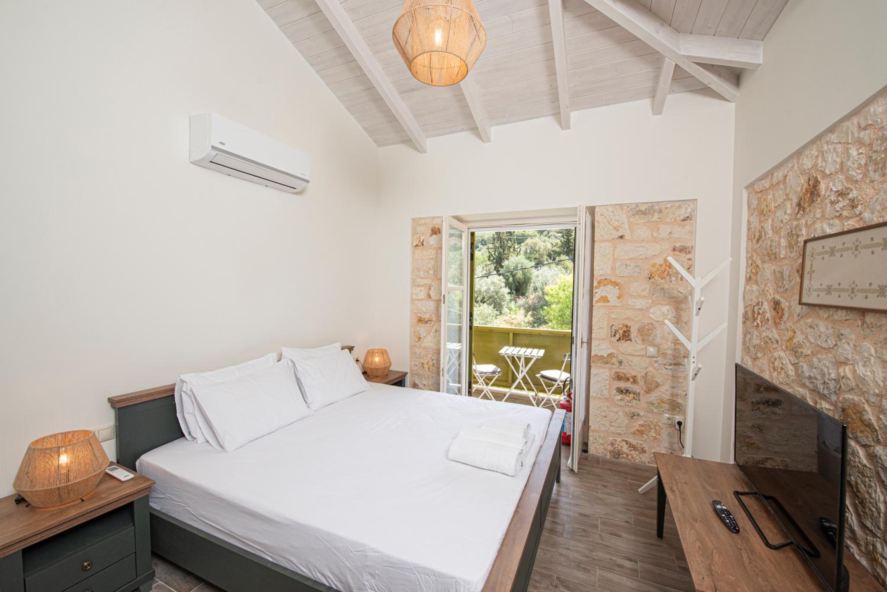 Lagadia Stone House photo 3