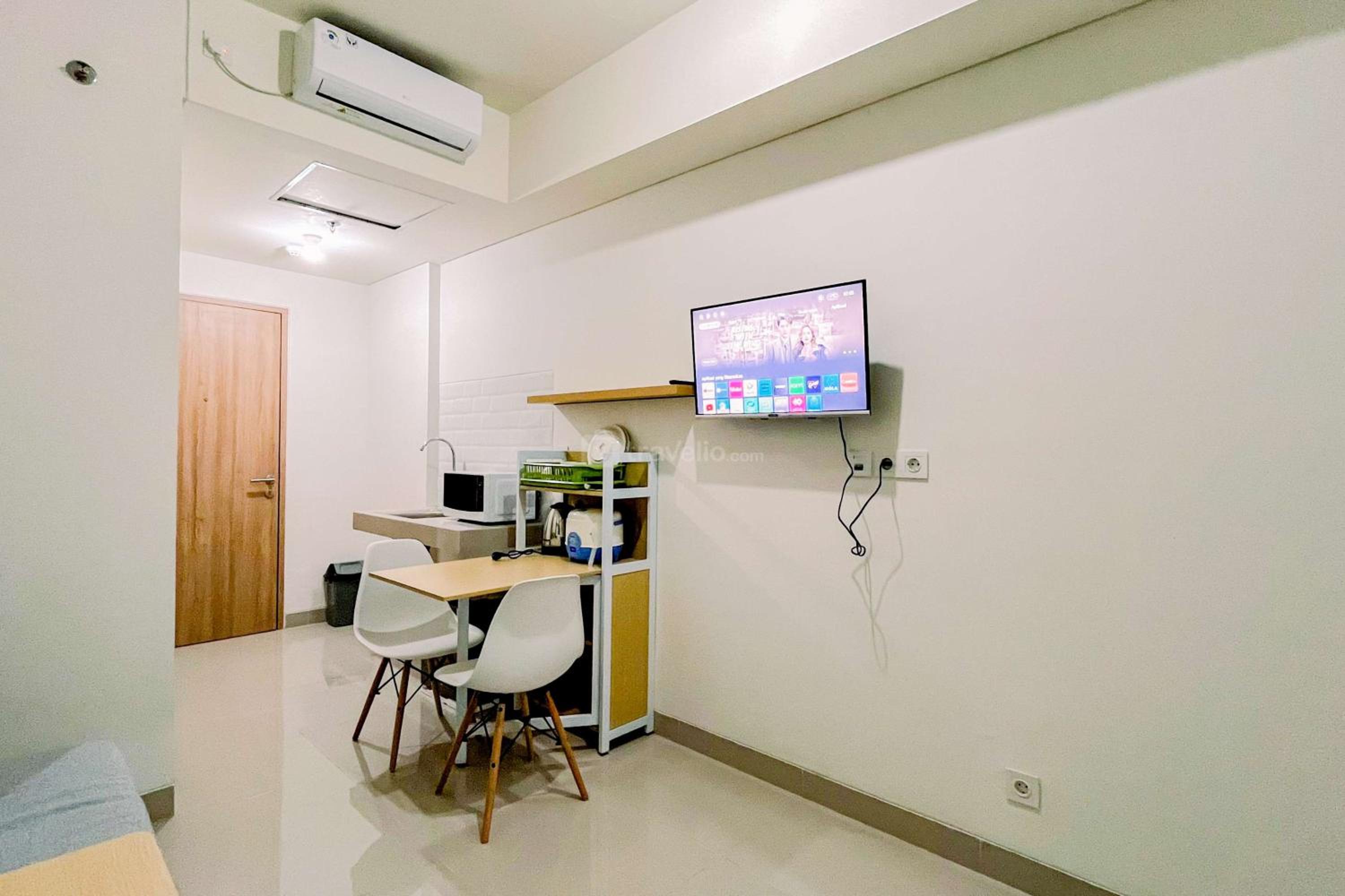 Comfort Stay Studio (No Kitchen) at Bandaraya - Tallasa City Makassar Apartment By Travelio view 3