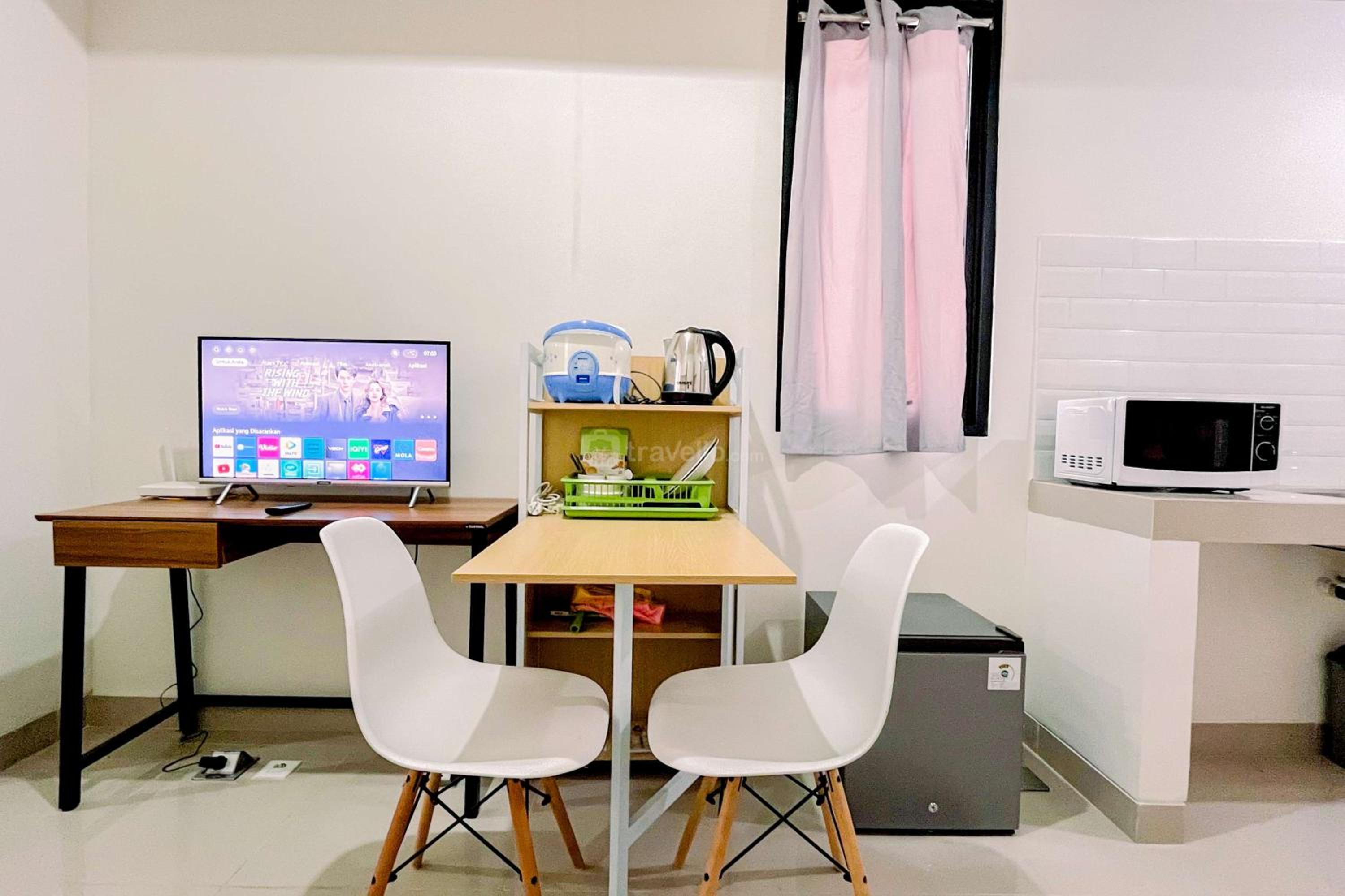 Homey Studio (No Kitchen) at Bandaraya - Tallasa City Makassar Apartment By Travelio view 2