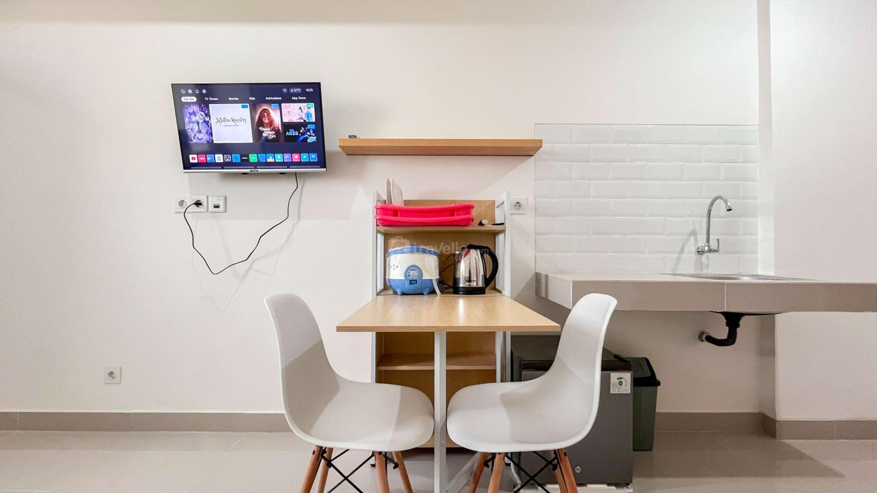Cozy Living Studio (No Kitchen) Bandaraya - Tallasa City Makassar Apartment By Travelio