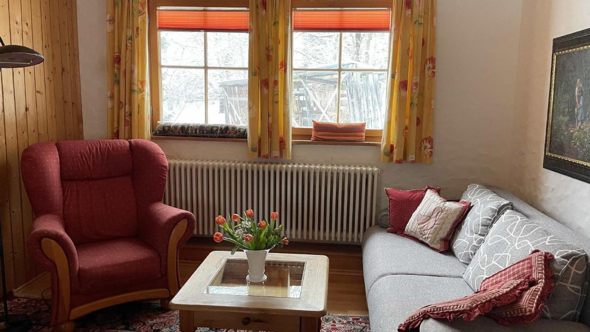 Gemütliche Ferienwohnung in Kniebis mit Großem Garten