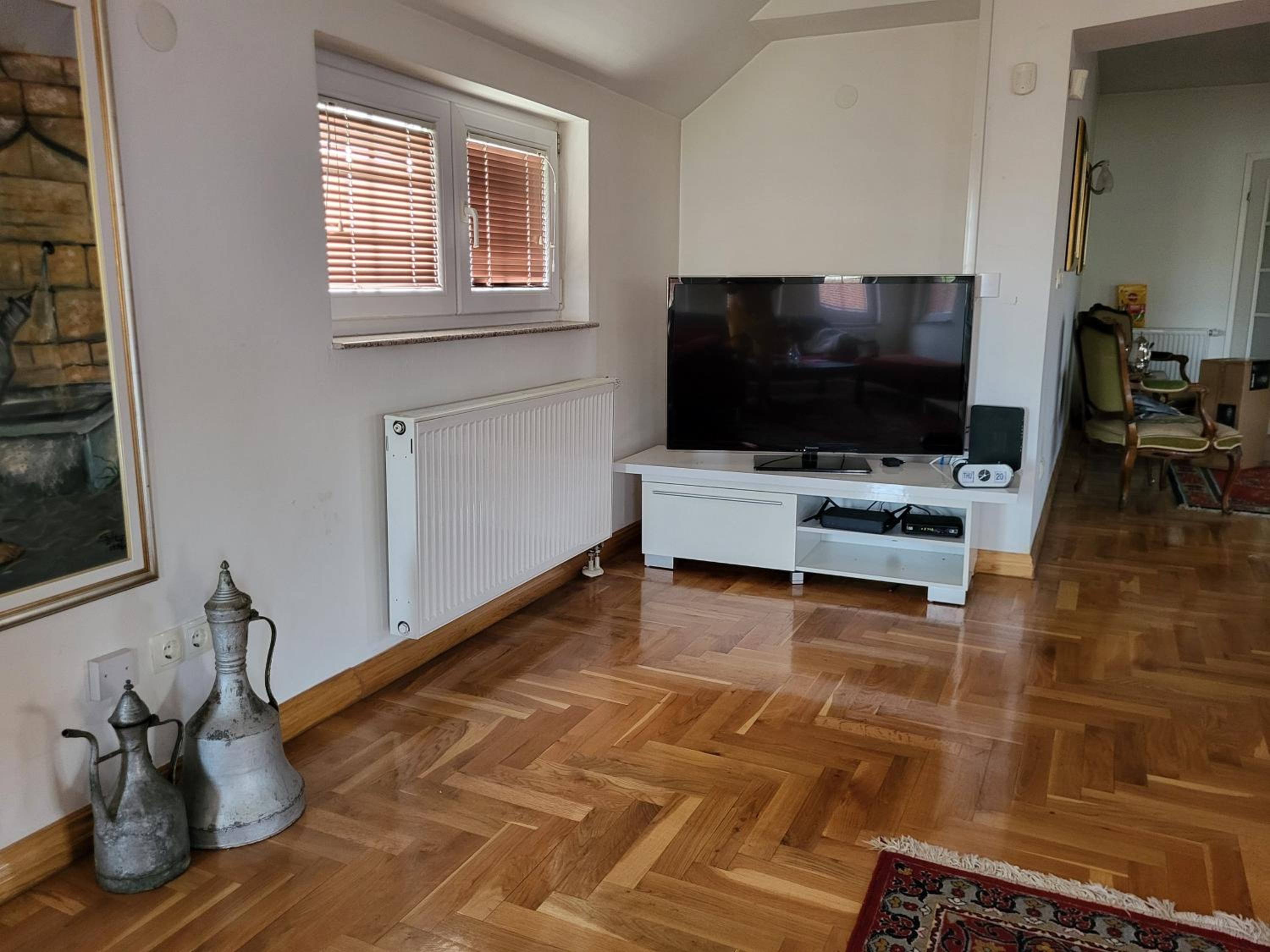 Residence Apartments Hari Sarajevo, Spacy Apartments, Free parking, Aircondition, Airport 1,5 km