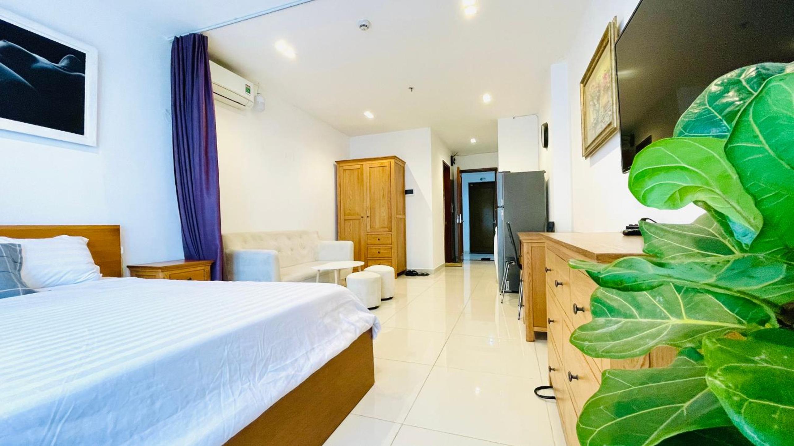 Căn Hộ Sky Center Cách Sân Bay 5p