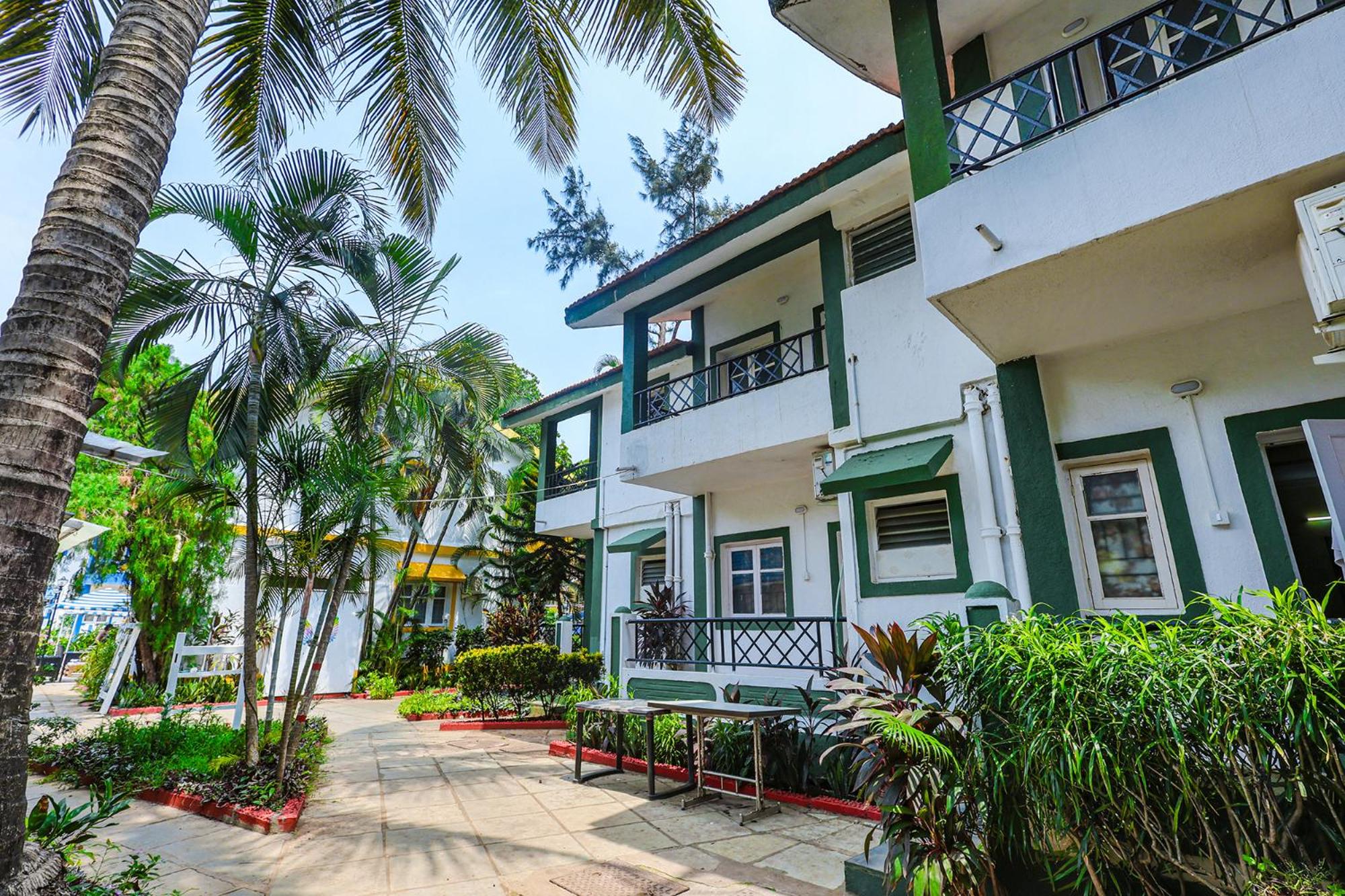 FabHotel Waves Of The Sea Board - Nr Calangute Beach view 5