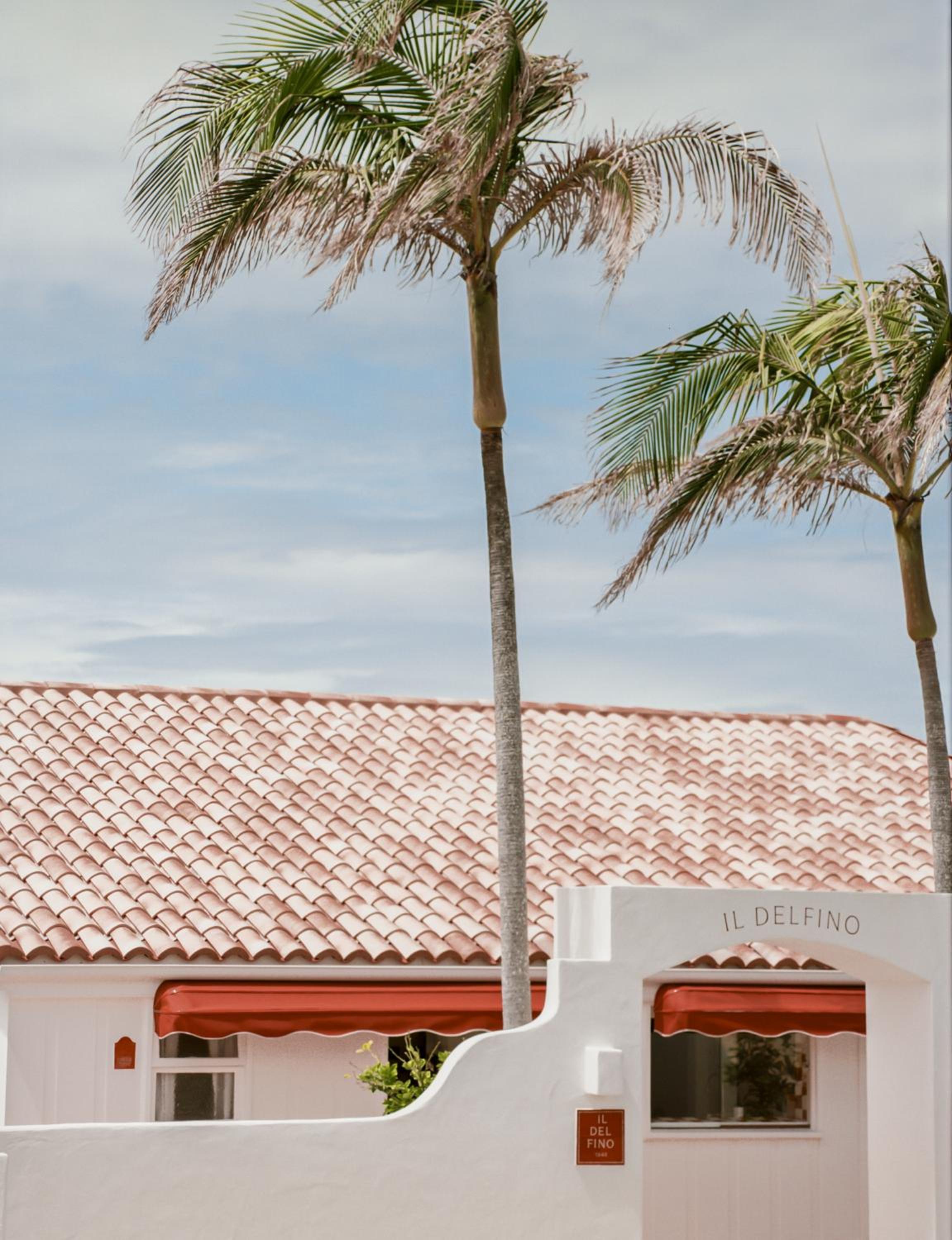 Hotel Il Delfino Seaside Inn - Image 1