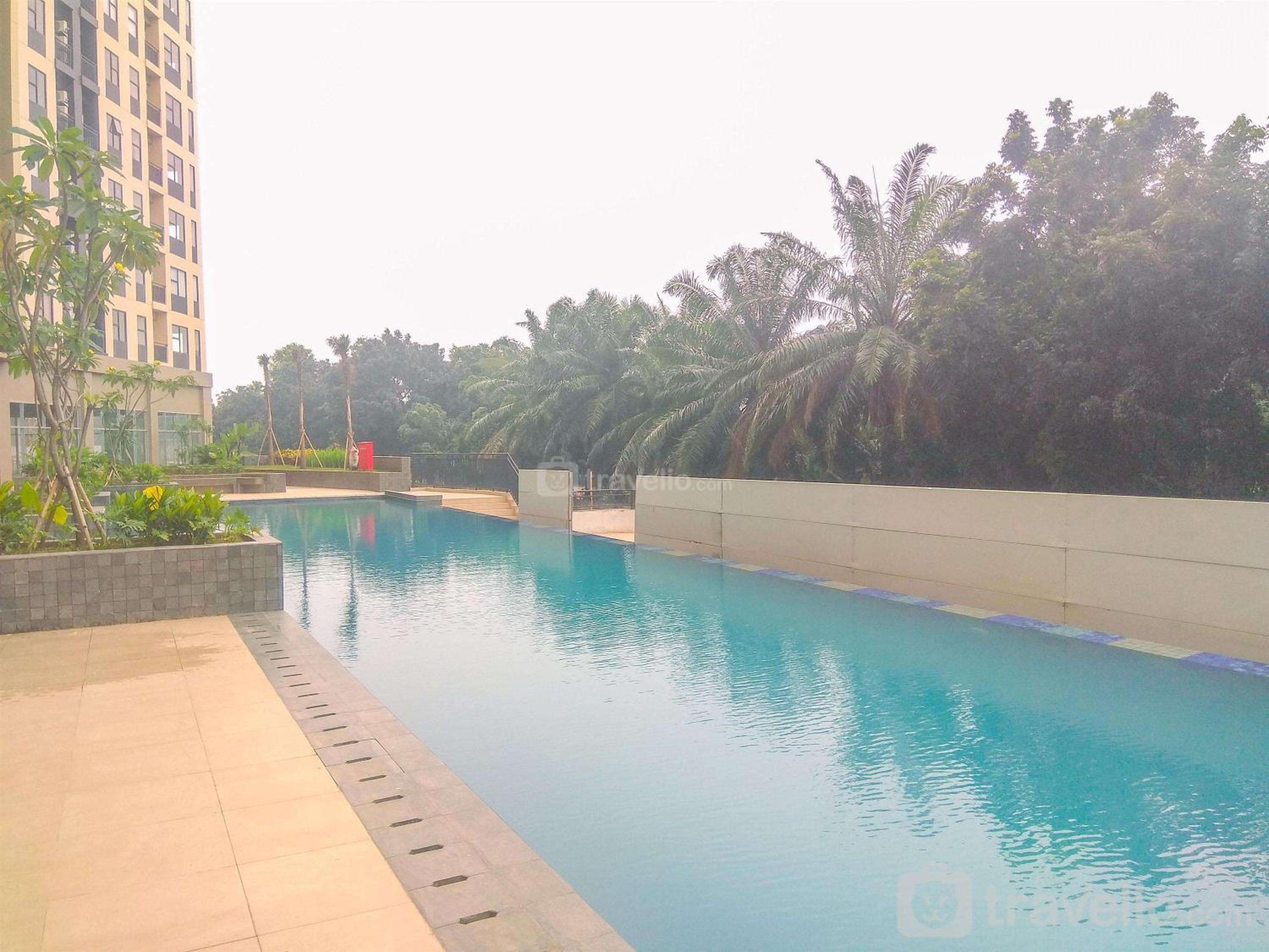 Nice and Elegant Studio at Transpark Cibubur Apartment By Travellio