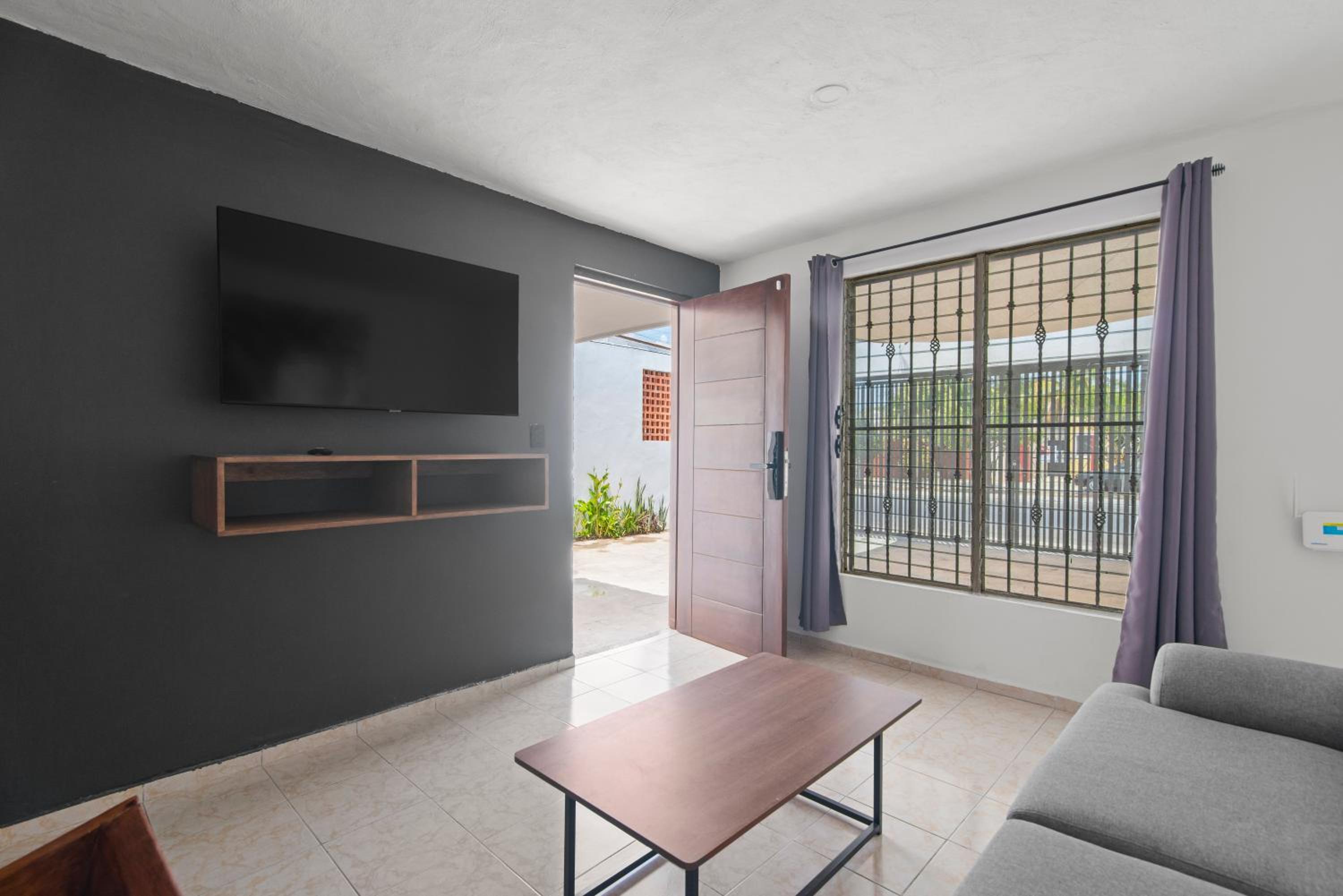 Elegante Casa Completa. Merida, Yucatan / House MR view 4