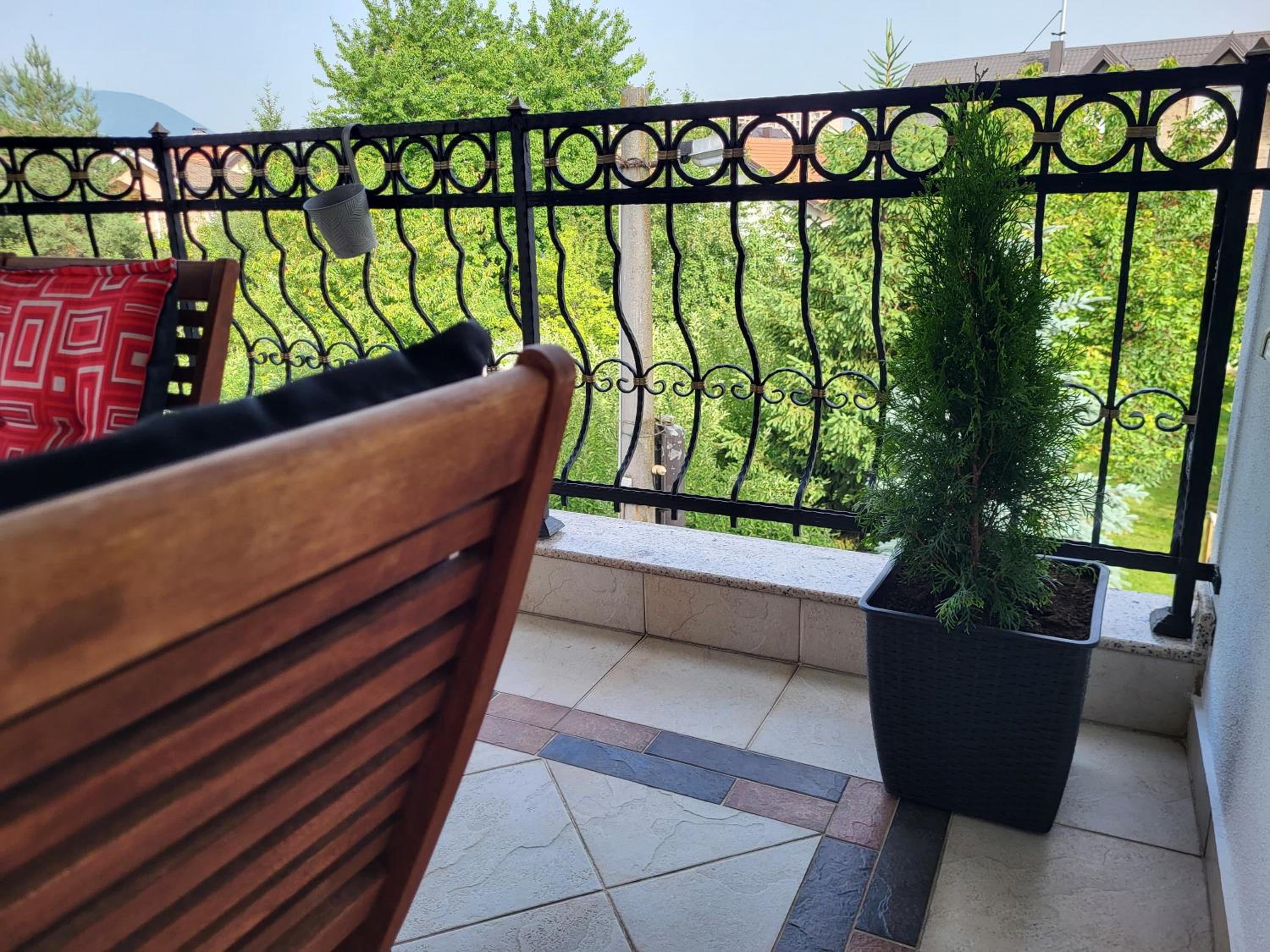 Residence Apartments Hari Sarajevo, Spacy Apartments, Free parking, Aircondition, Airport 1,5 km