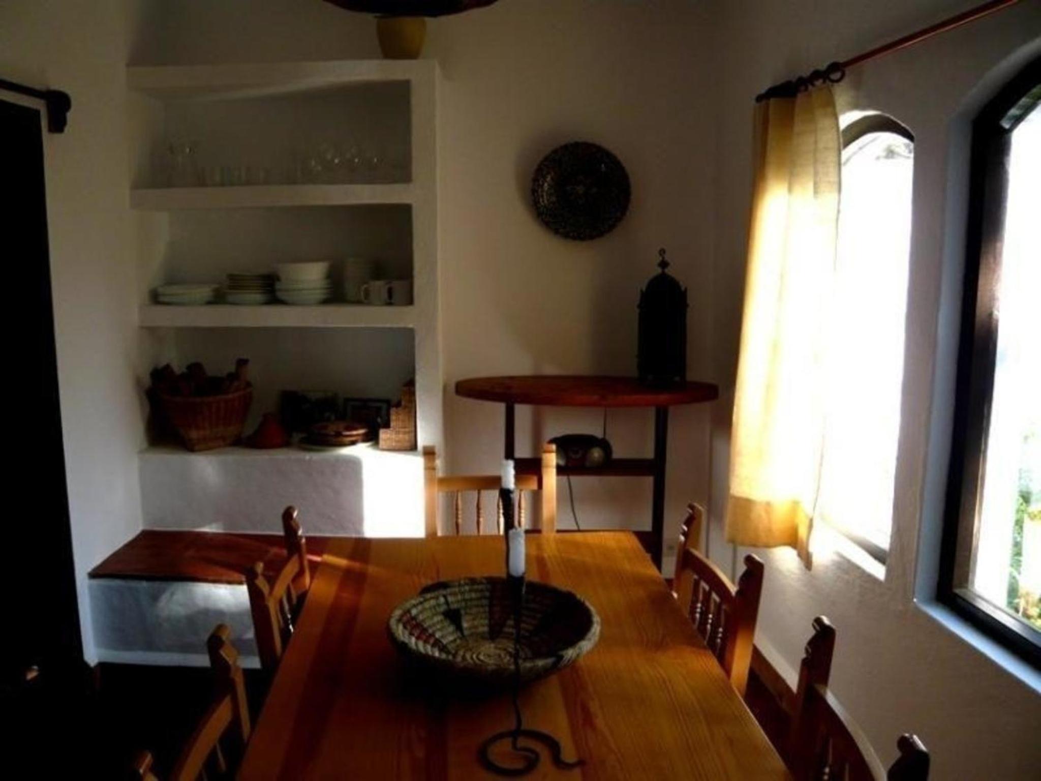 Ferienhaus mit Terrasse in der Nähe eines Wasserfalls