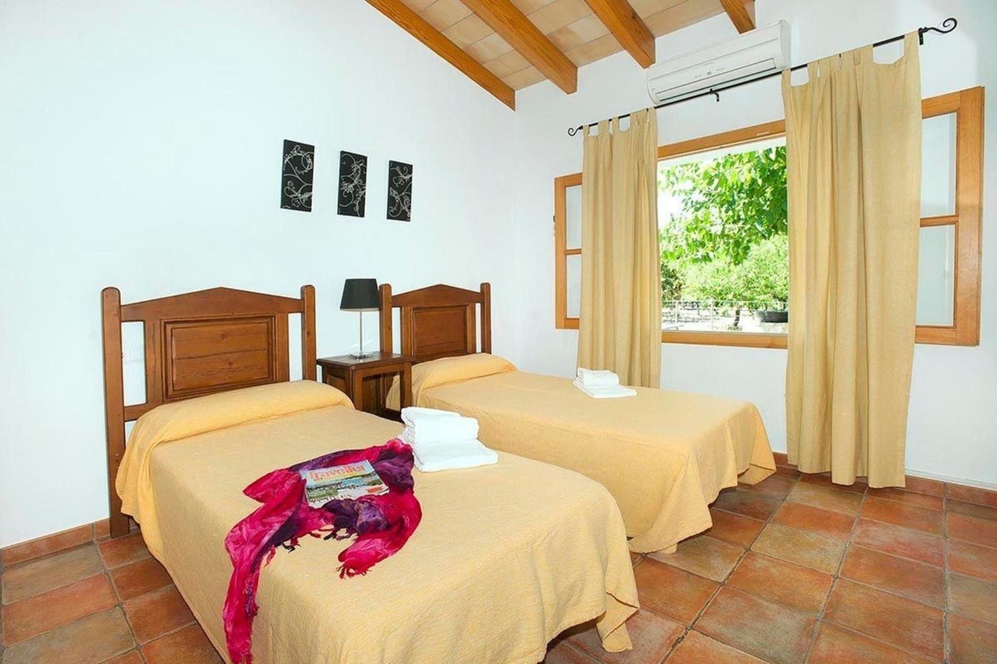 Schönes Ferienhaus In Alcúdia Mit Großem Pool