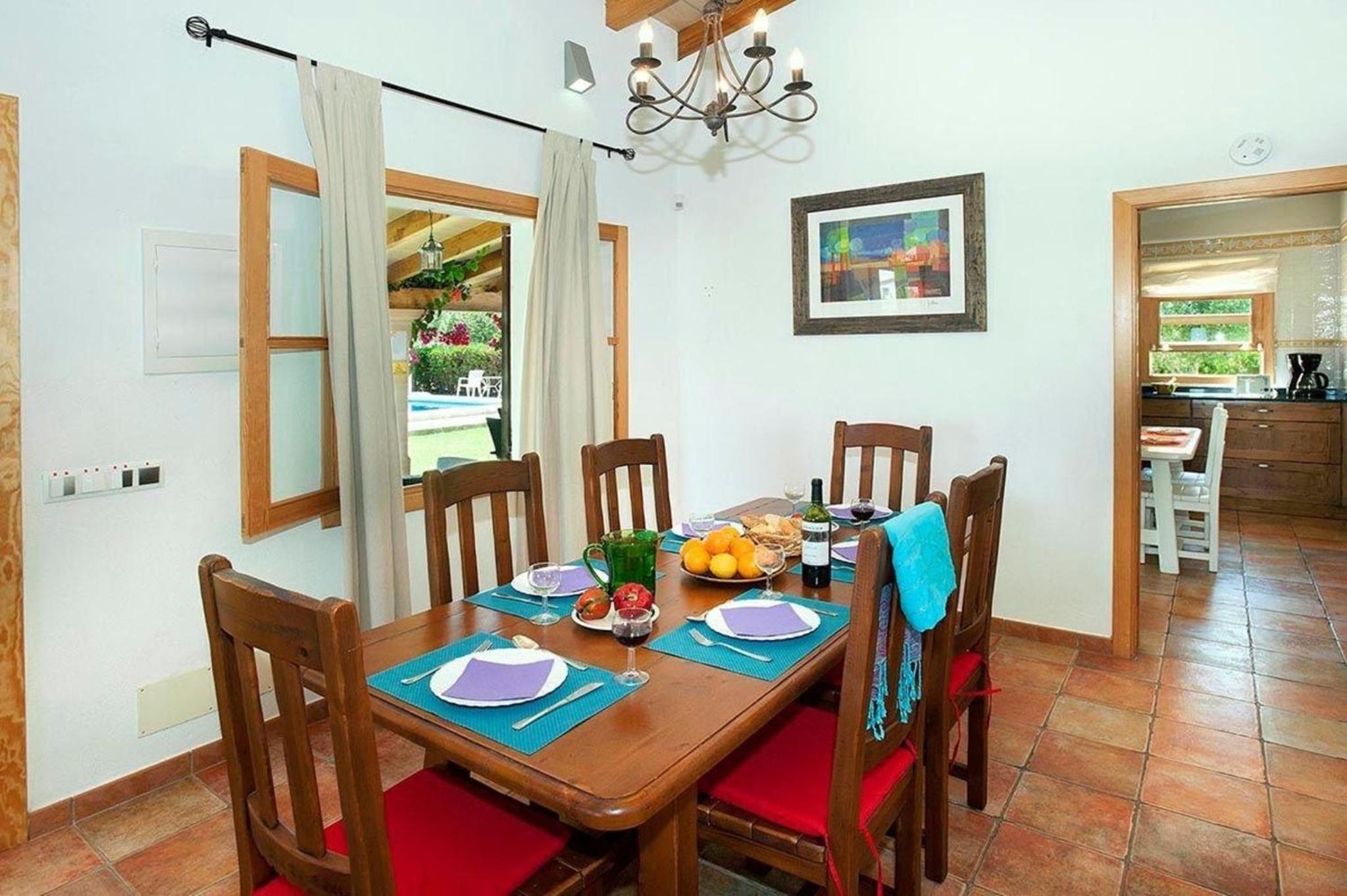 Schönes Ferienhaus In Alcúdia Mit Großem Pool