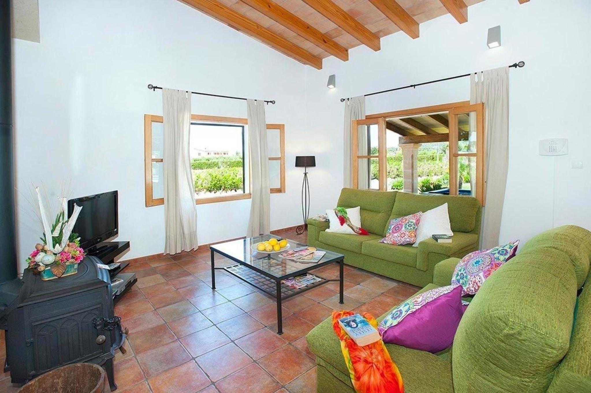 Schönes Ferienhaus In Alcúdia Mit Großem Pool