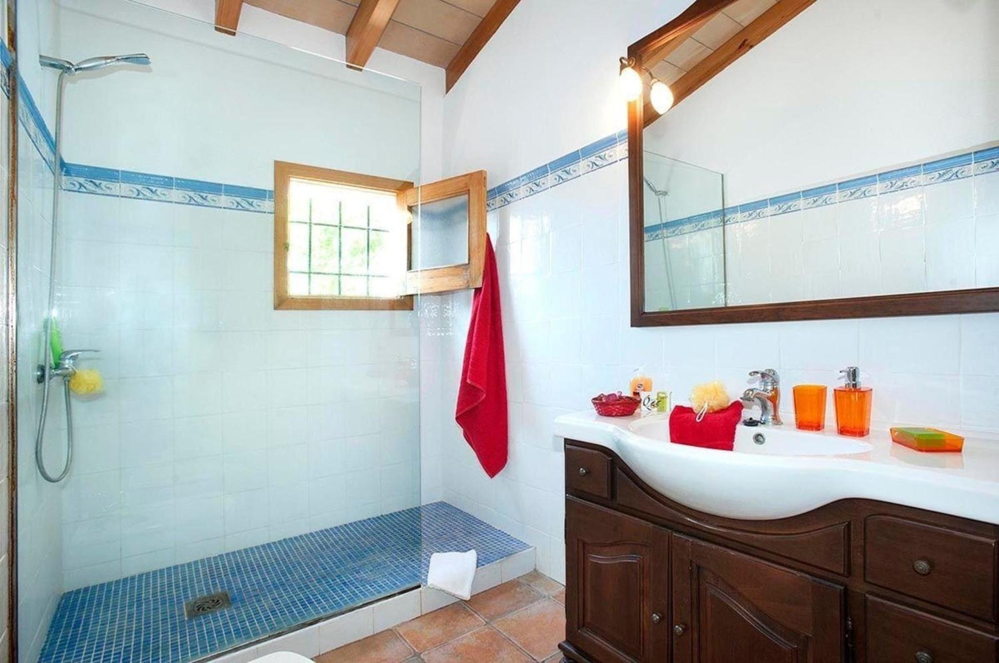 Schönes Ferienhaus In Alcúdia Mit Großem Pool