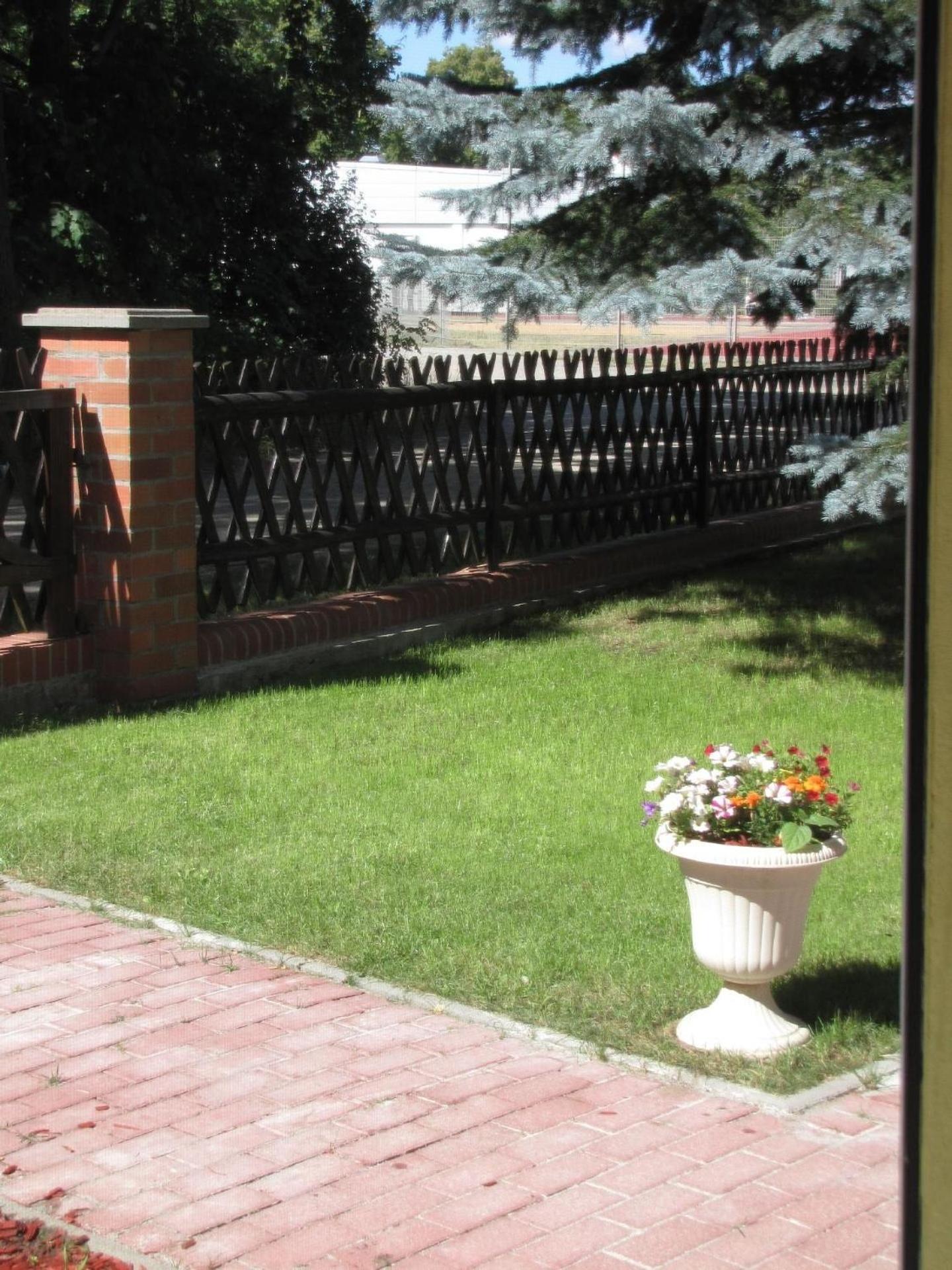 Nettes Ferienhaus in Hartmannsdorf mit Garten, Terrasse und Grill