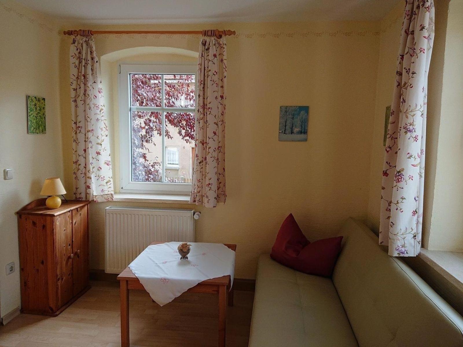 Ferienhaus mit Garten, Weinlaube und Aussenpool
