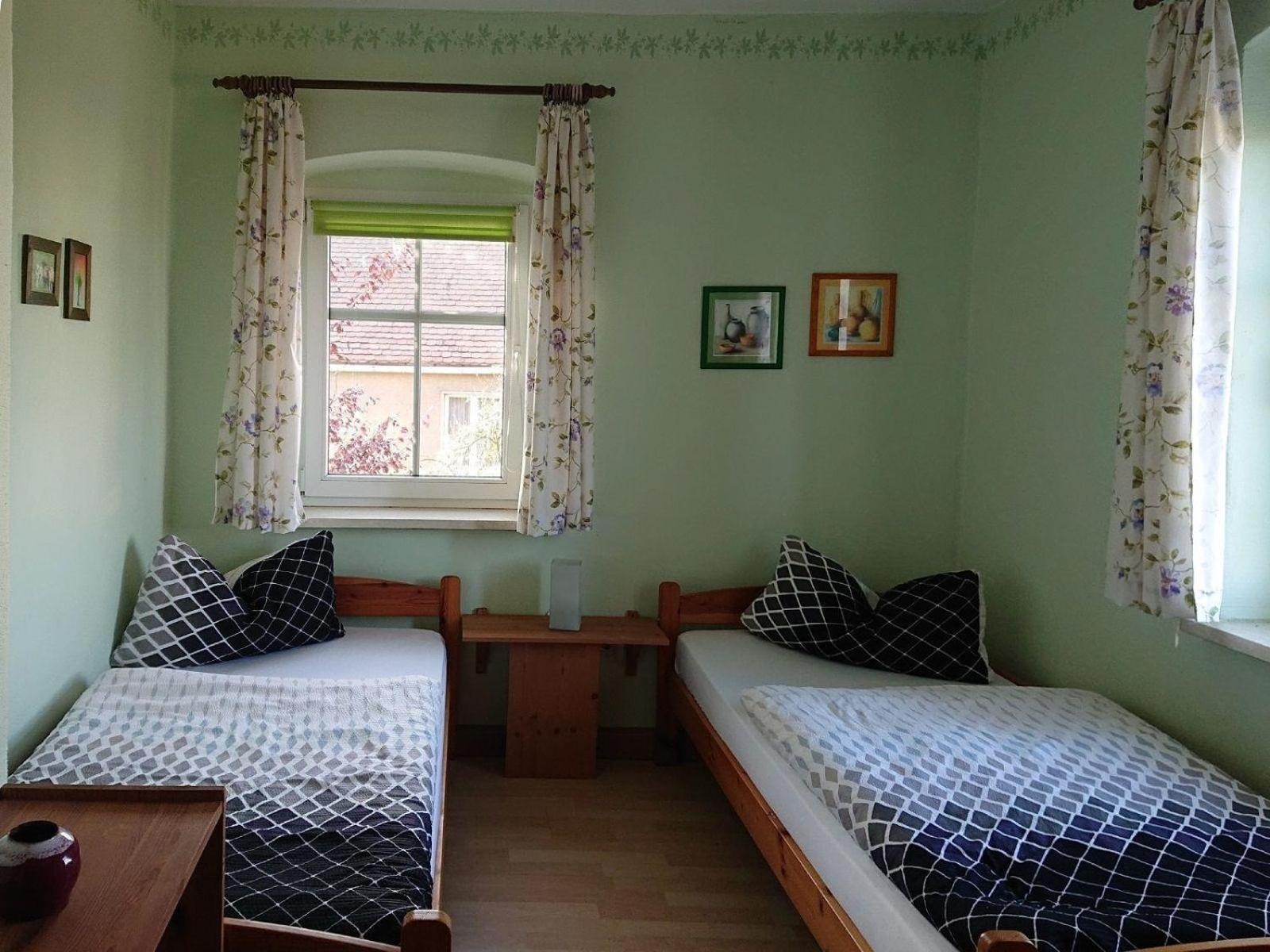 Ferienhaus mit Garten, Weinlaube und Aussenpool