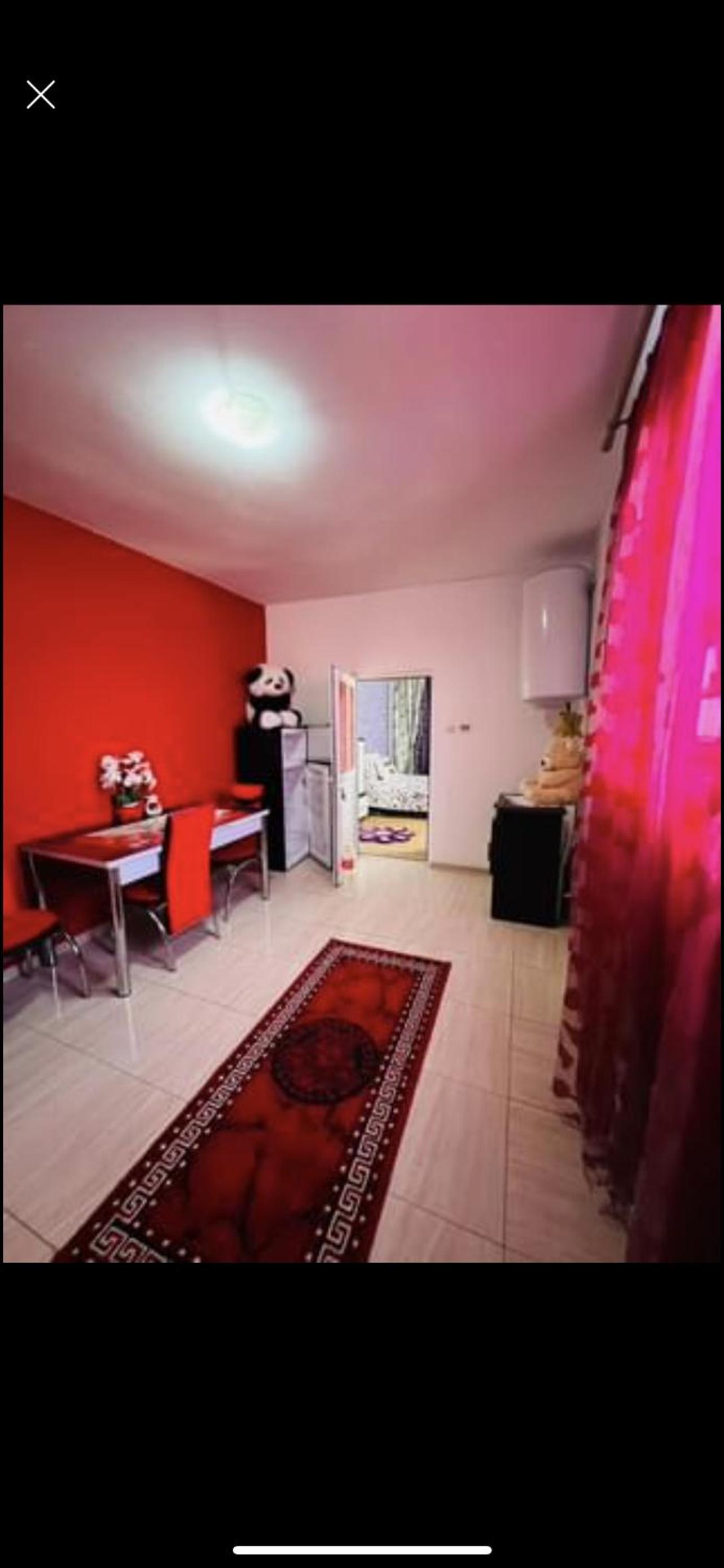 Dede home en 2 Mai — hotel room