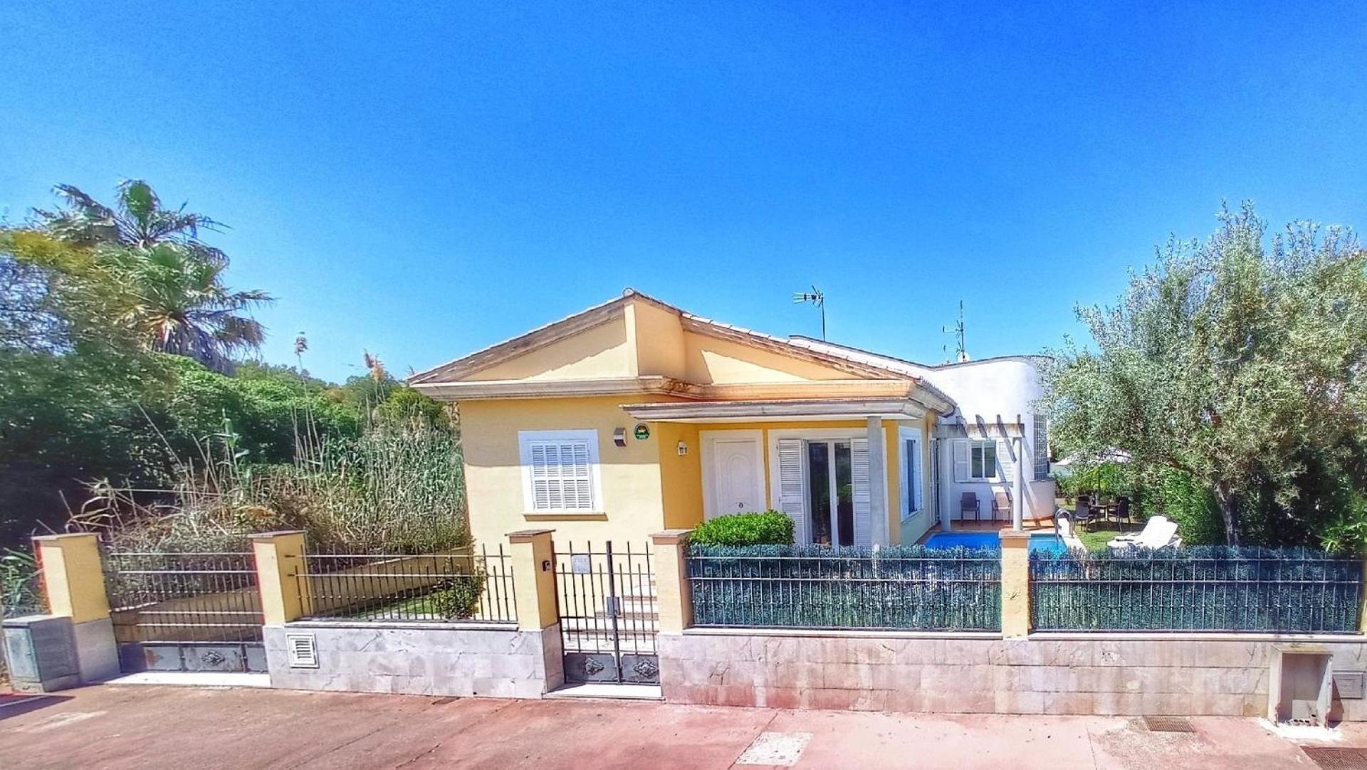 Villa Estel - Chalet mit Pool im Garten view 2