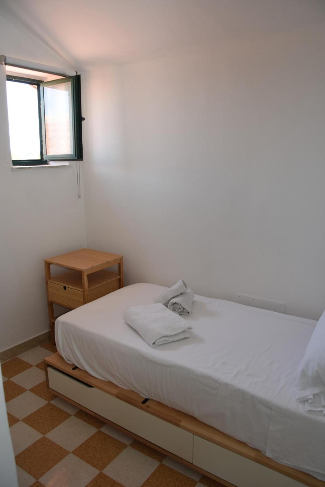 apartment by the sea Mondello beach view 3