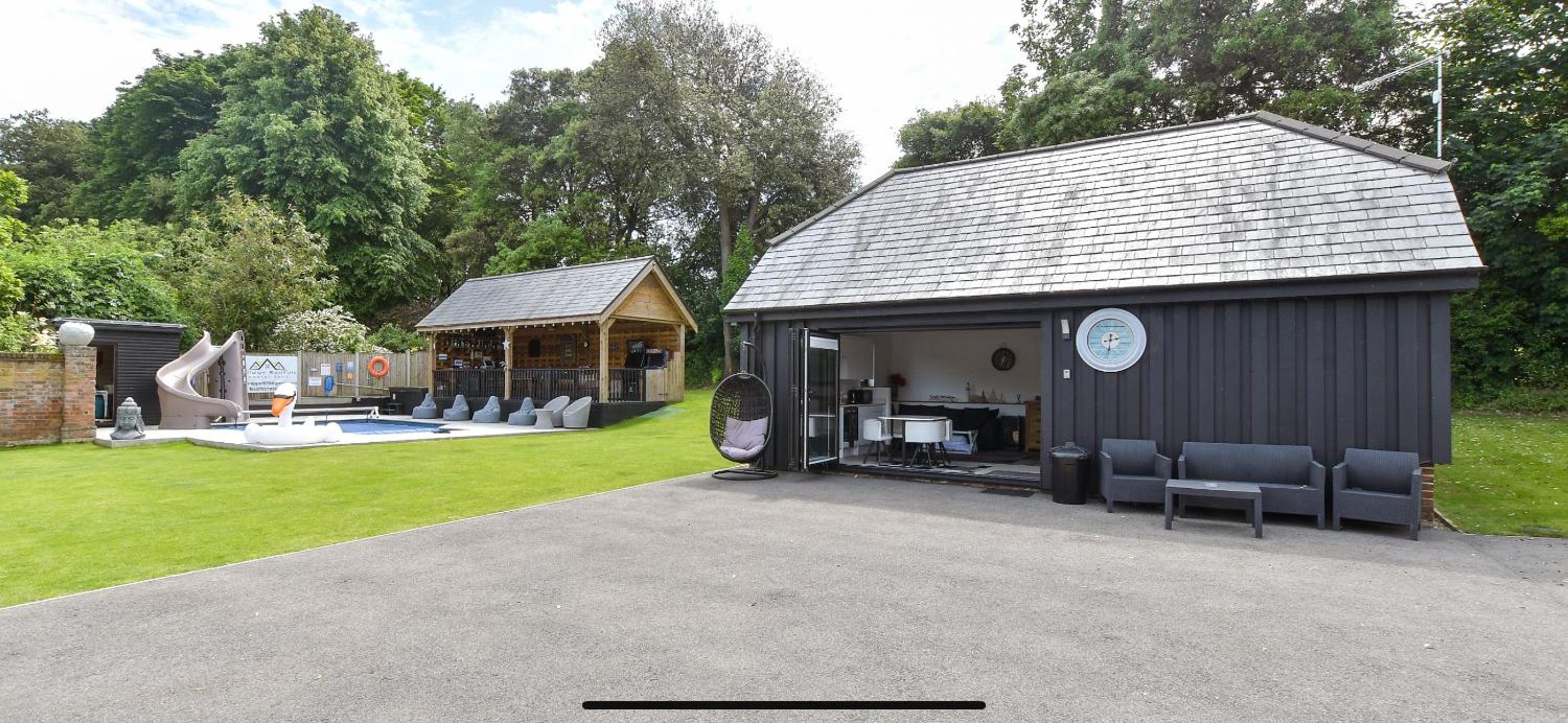 Private Heated Pool Oasis Hot Tub, Bar , games & Retreat view 2