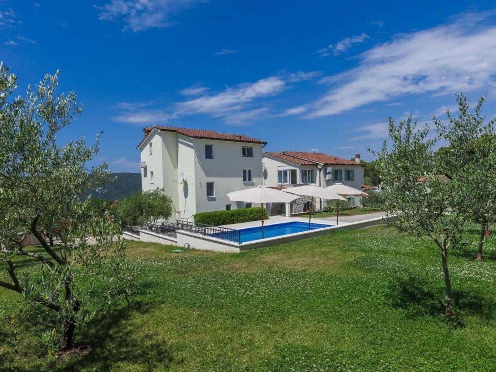 Villa Camellia Trget view 2
