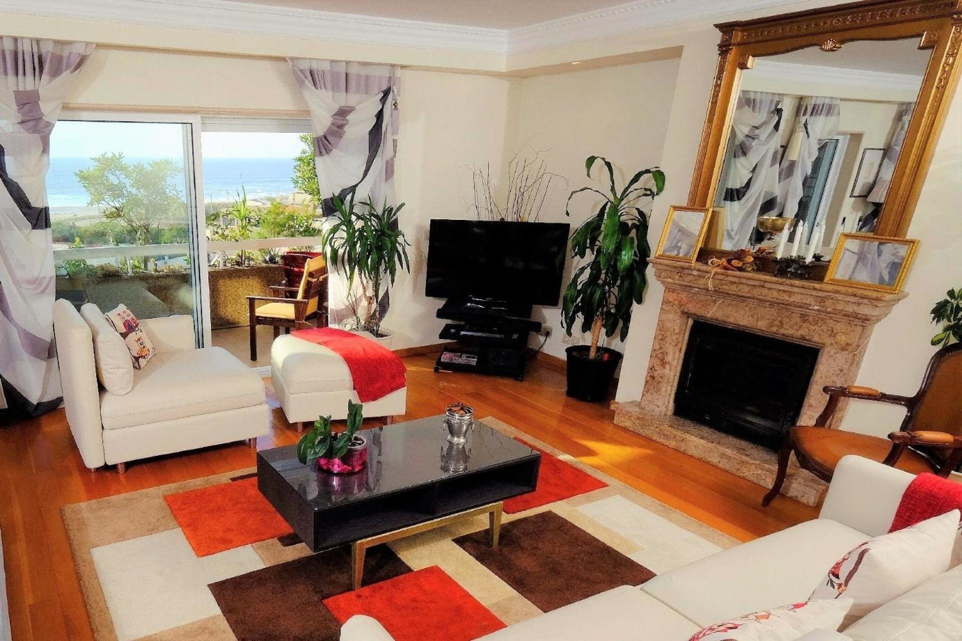 Ferienwohnung für 4 Personen und 2 Kinder in Vila Nova de Gaia, Regiao Norte view 3