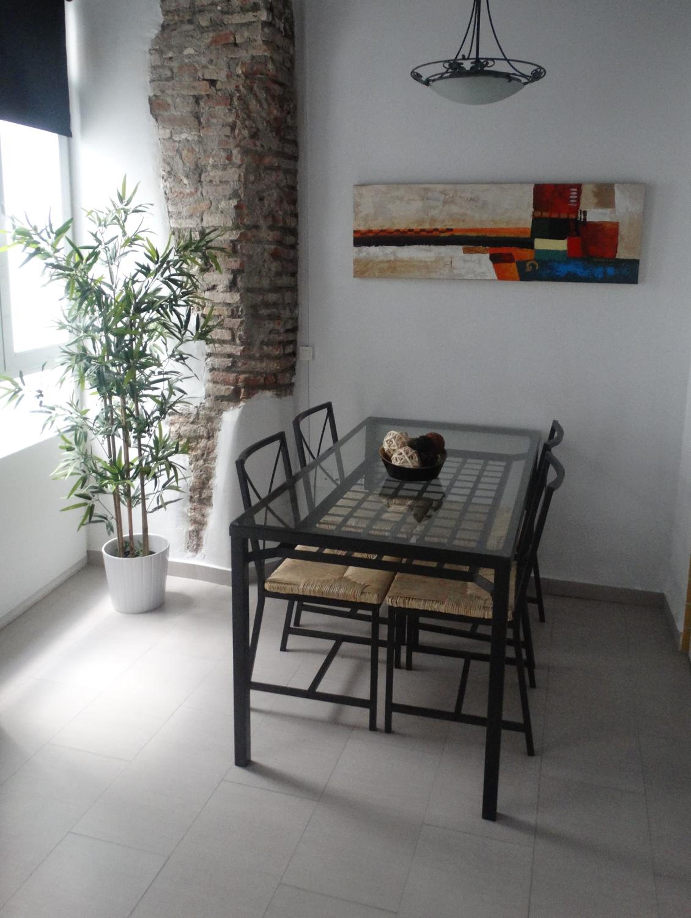 Málaga Apartamentos - Nuño Gómez, 24
