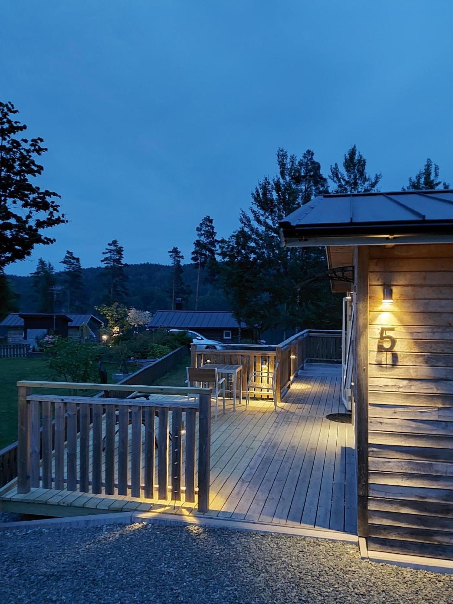 Schönes Haus mit Terrasse, Grill und Seeblick