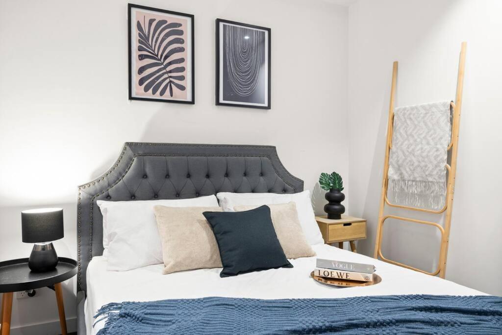 2 Units! Dual Building CBD Living, 1 Min to SkyBus