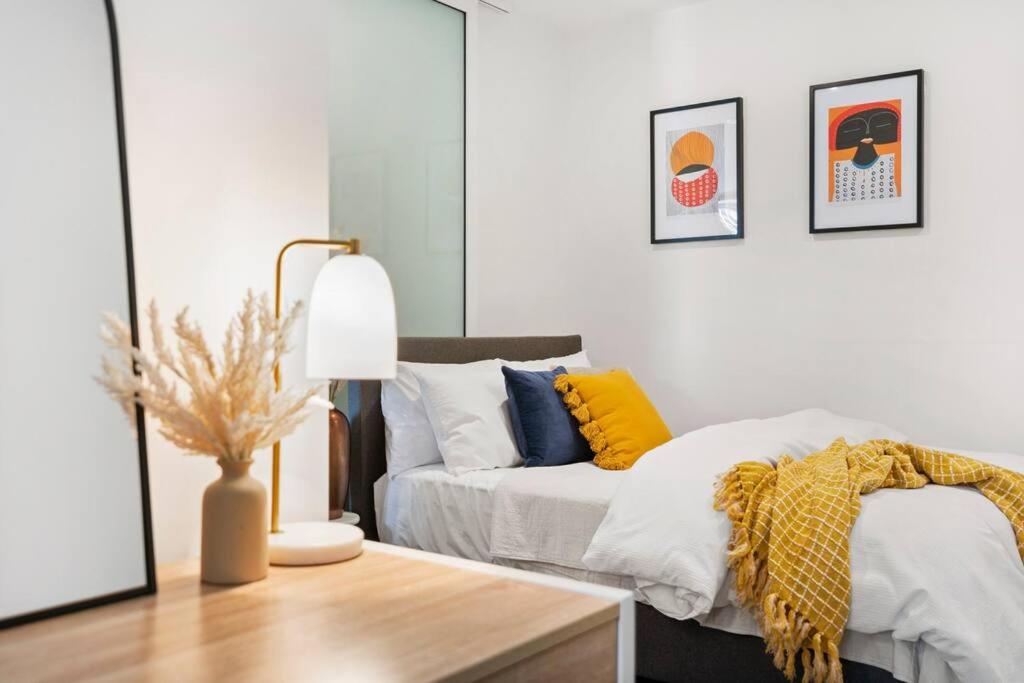 2 Units! Dual Building CBD Living, 1 Min to SkyBus