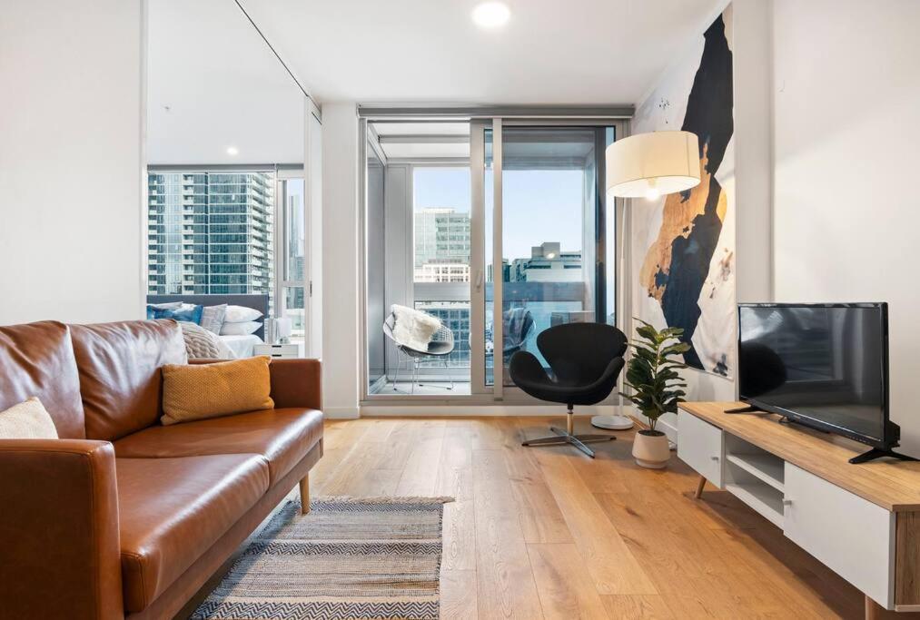 2 Units! Dual Building CBD Living, 1 Min to SkyBus