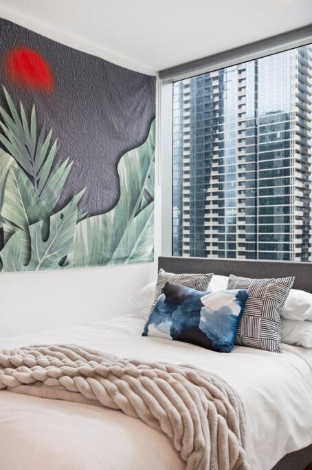 2 Units! Dual Building CBD Living, 1 Min to SkyBus