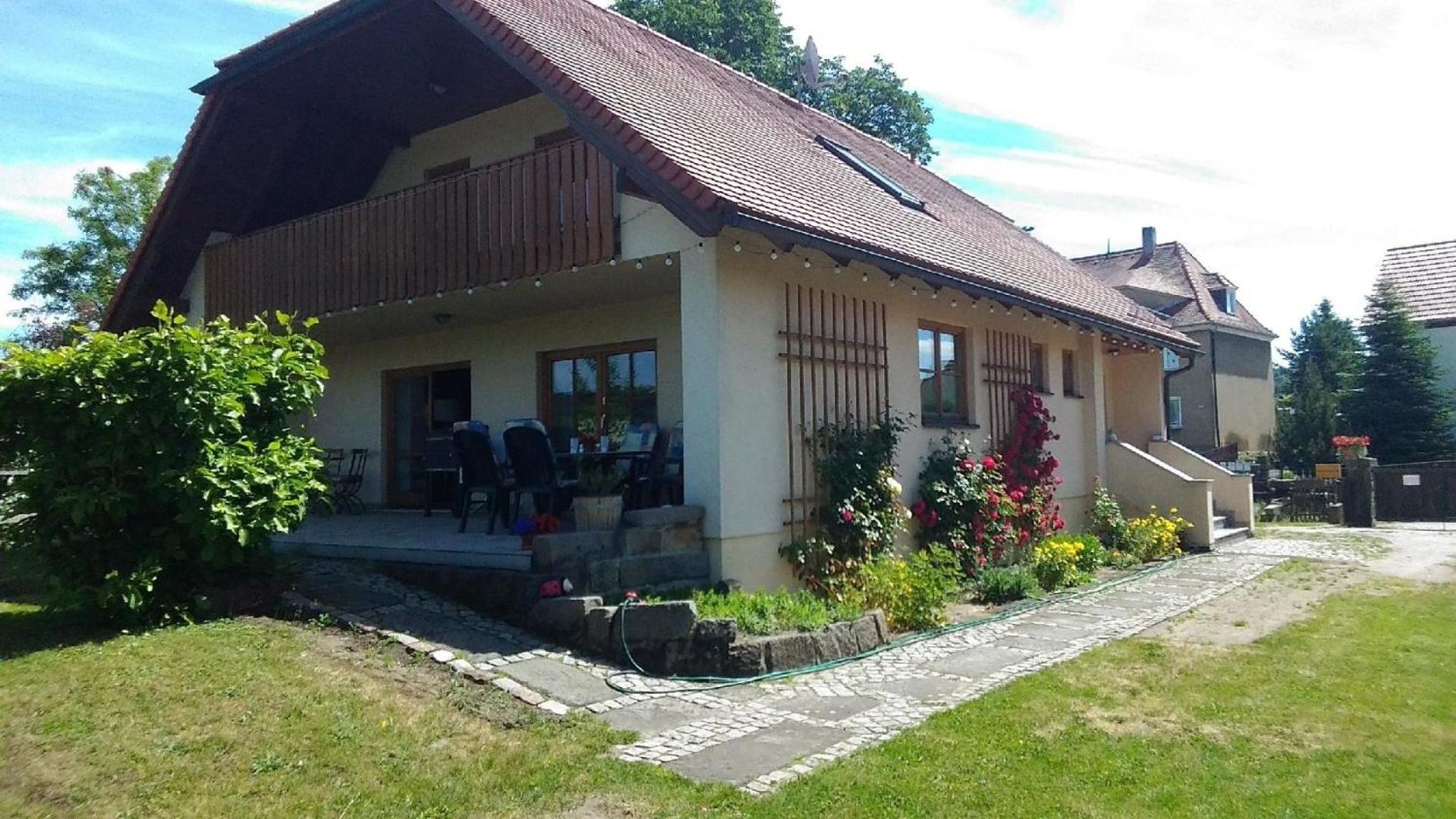 Appartement in Hinterjessen mit Terrasse, gemeinsamem Pool und Grill