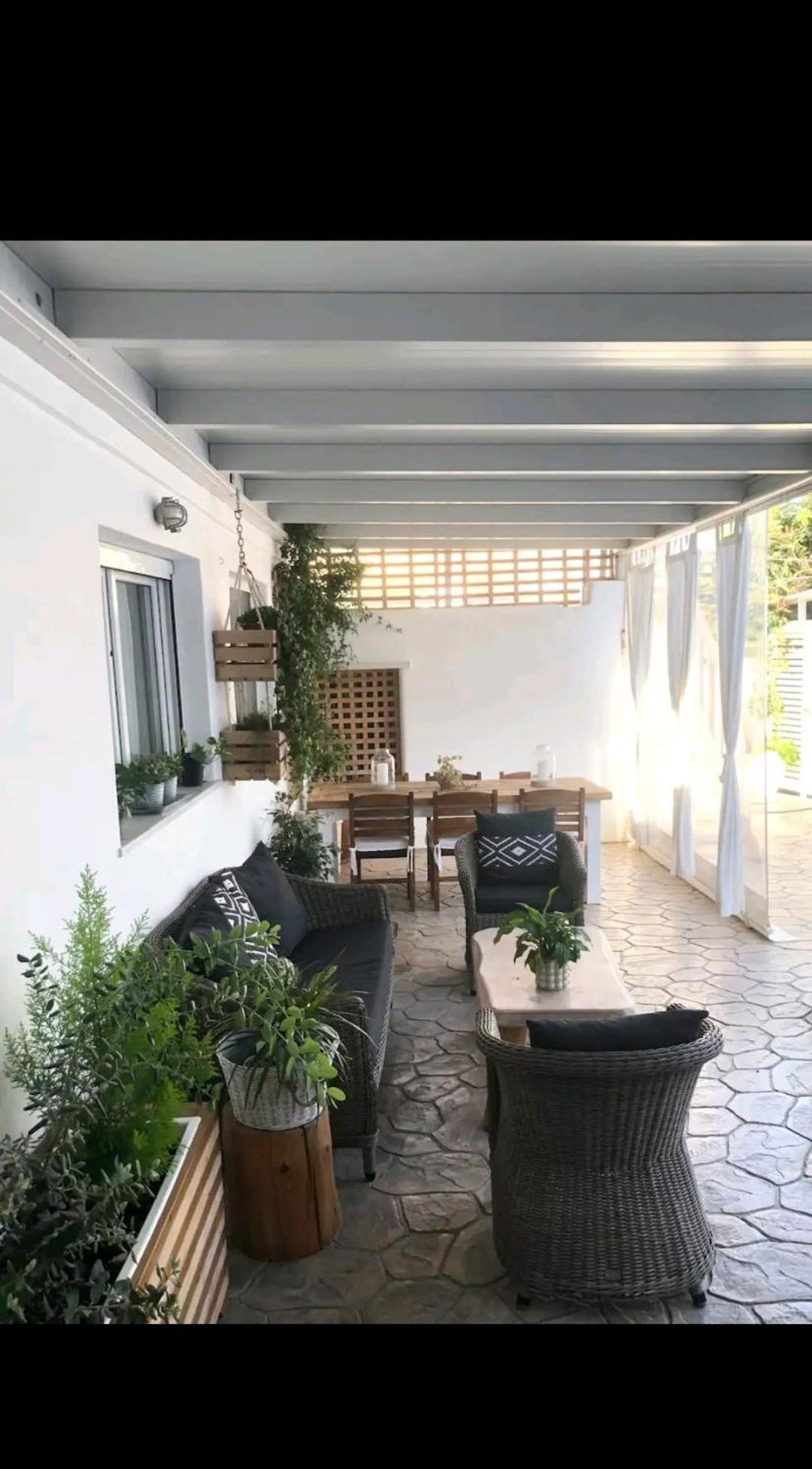 Gisnnis and Alma photo 4