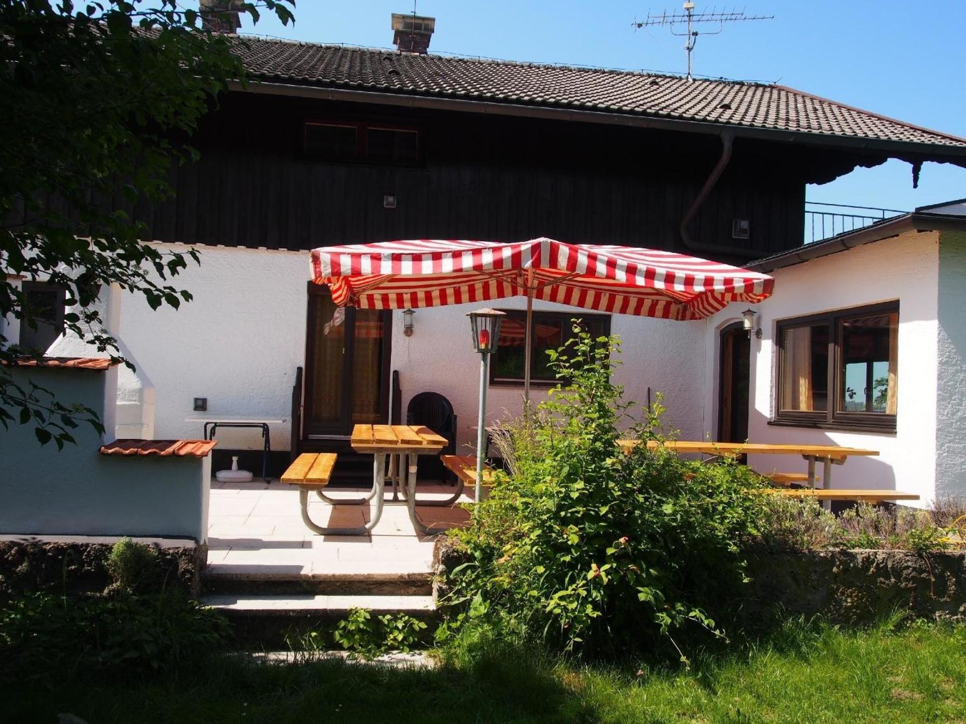 Geräumigs Ferienhaus in der Nähe des Chiemsees