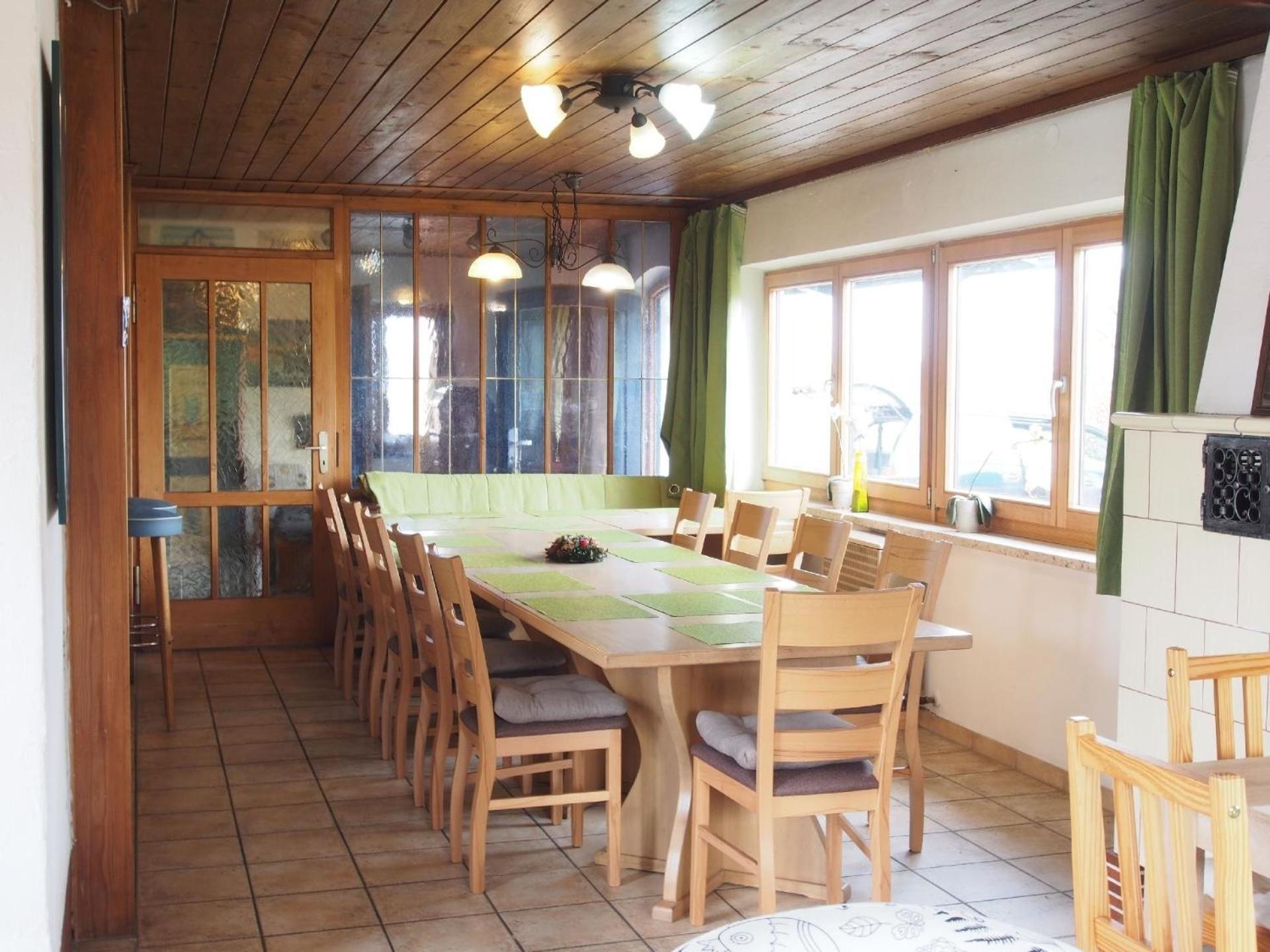 Geräumigs Ferienhaus in der Nähe des Chiemsees