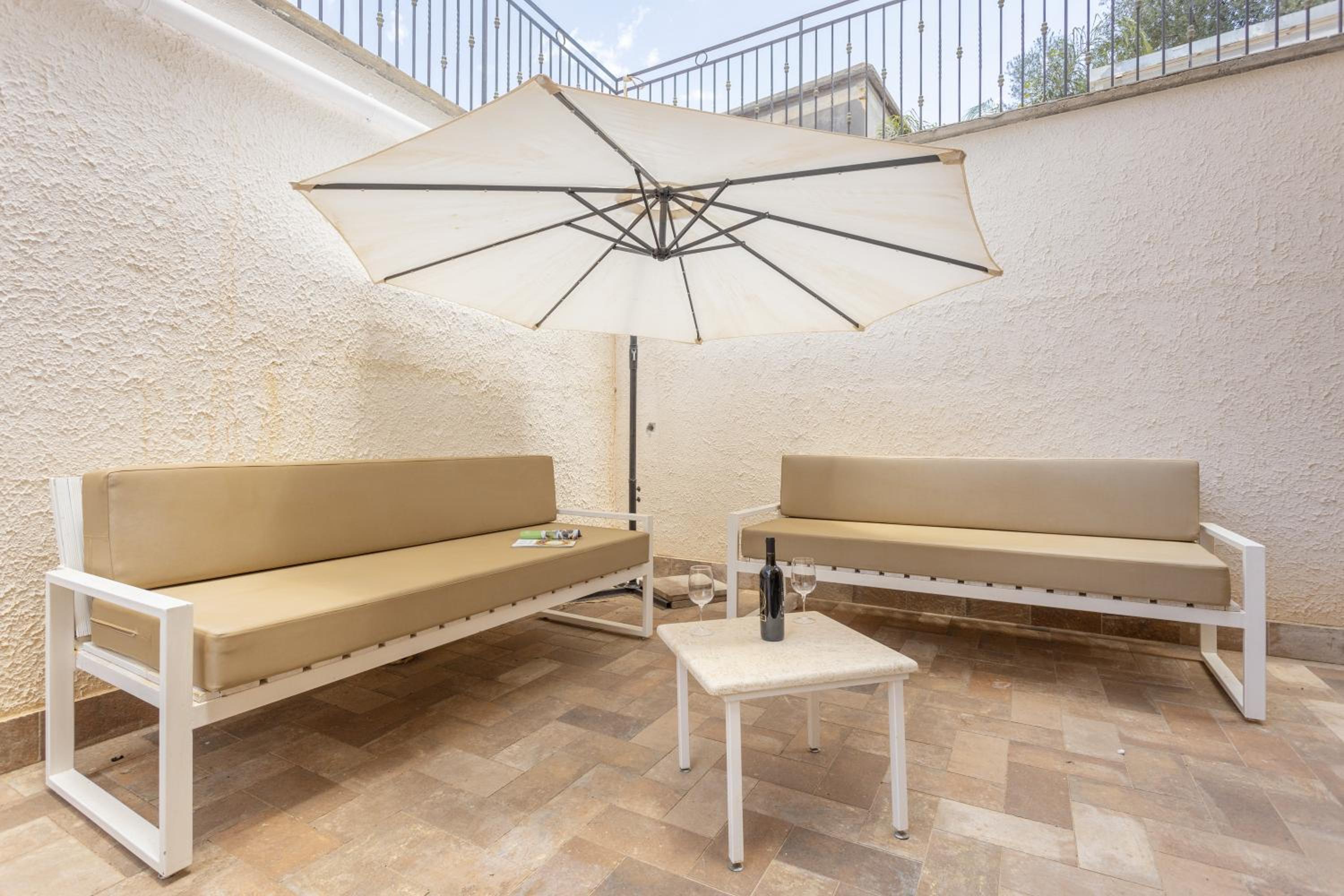 Villa Mattia en Palermo — balance & terrace
