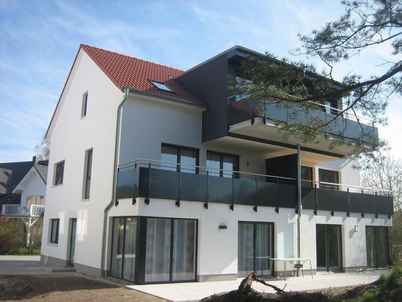 Modern eingerichtete Ferienwohnung mit Balkon in zentraler Lage