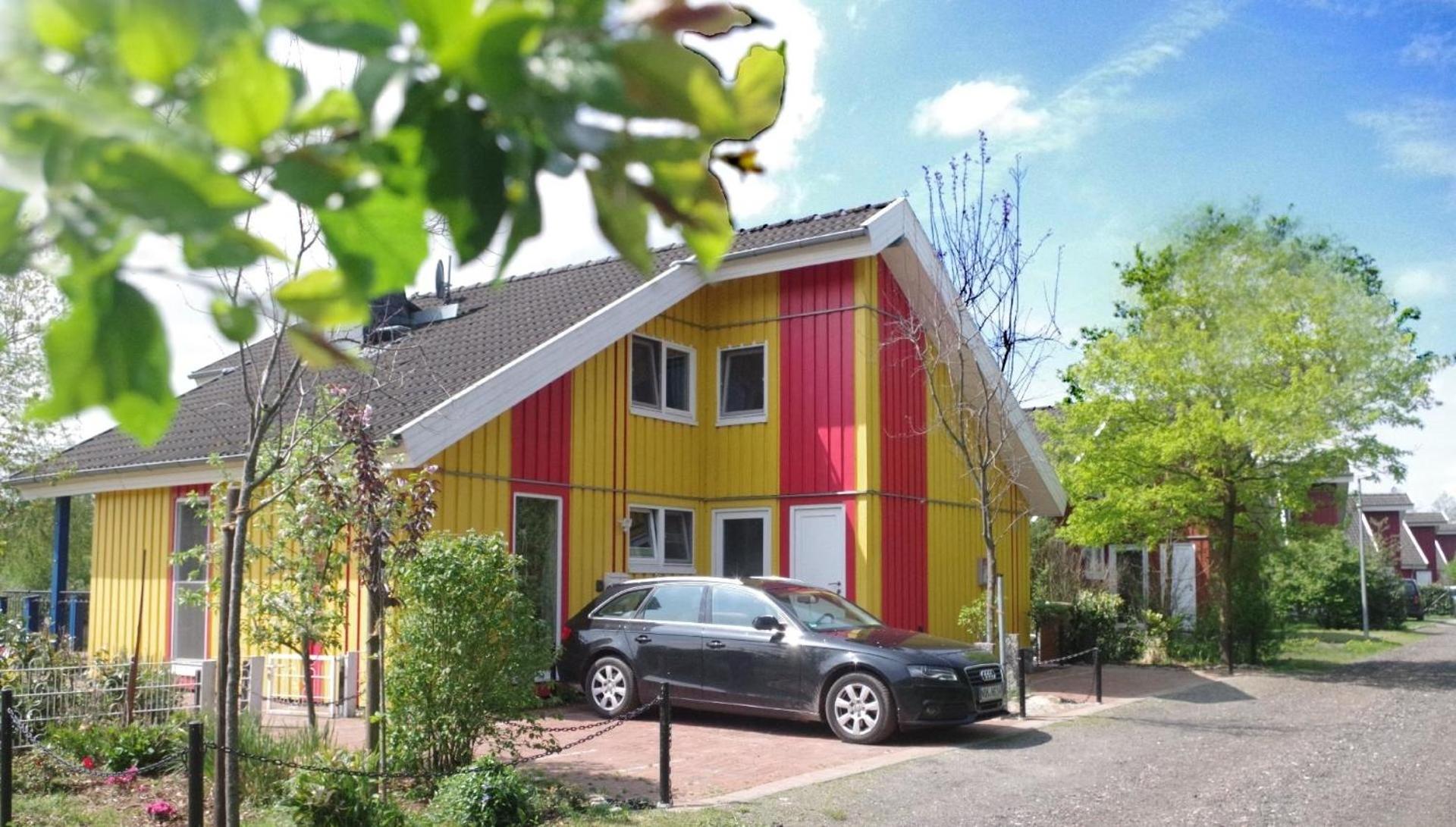 Ferienhaus in Neuringe mit Whirlpool, Grill und Terrasse