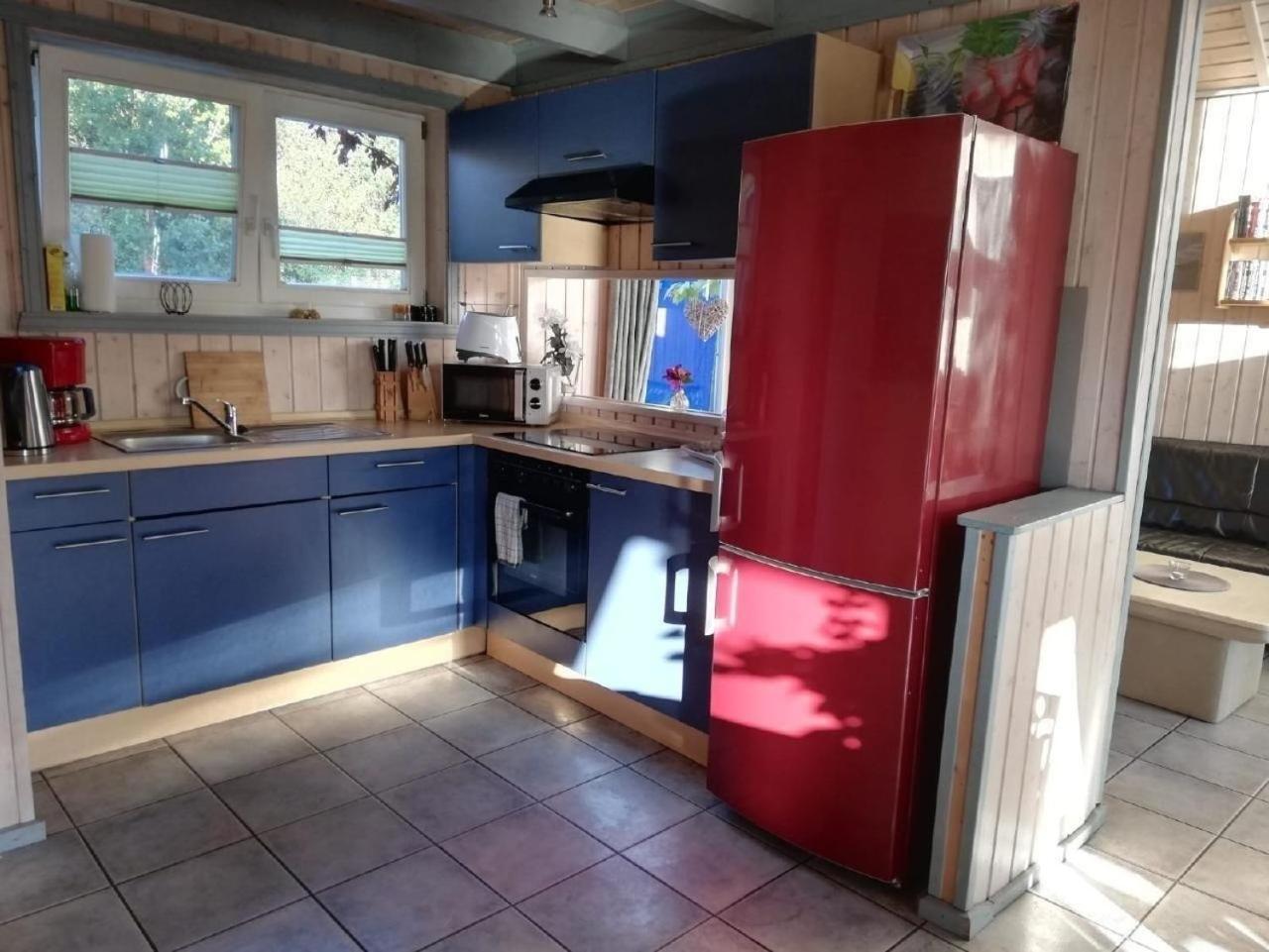Ferienhaus in Neuringe mit Whirlpool, Grill und Terrasse
